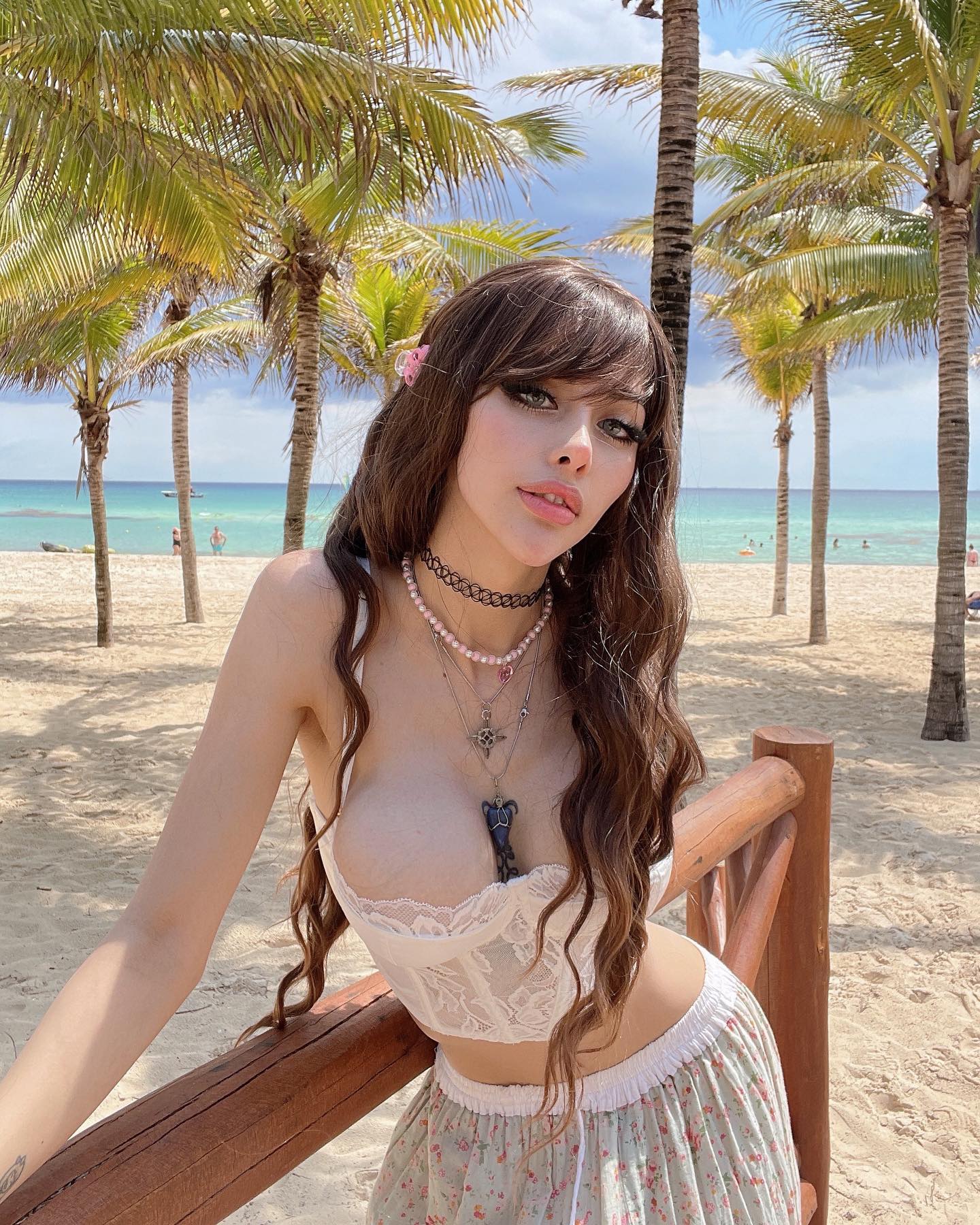 shunli__mei instagram image archive image