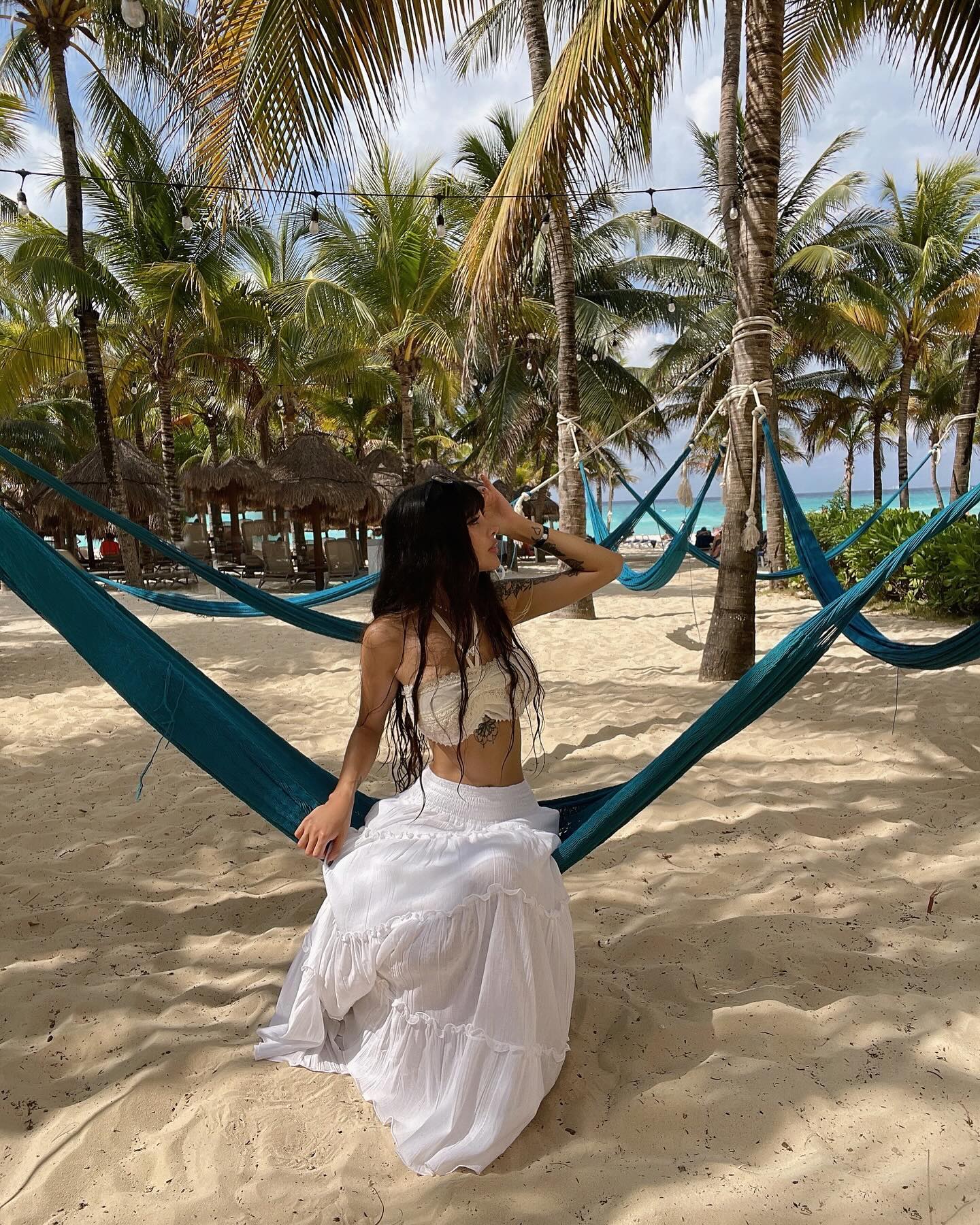 shunli__mei instagram image archive image