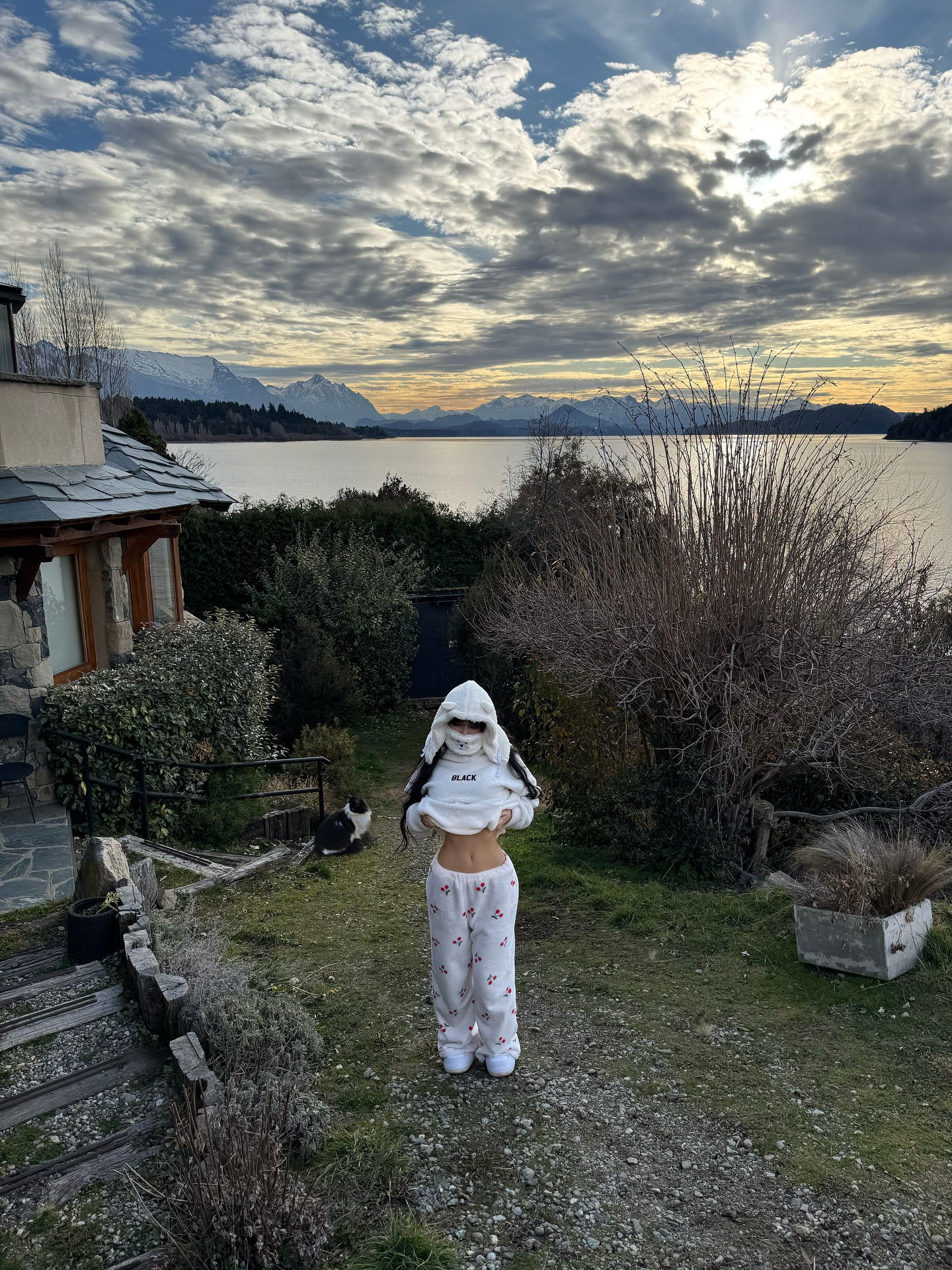 shunli__mei instagram image archive image