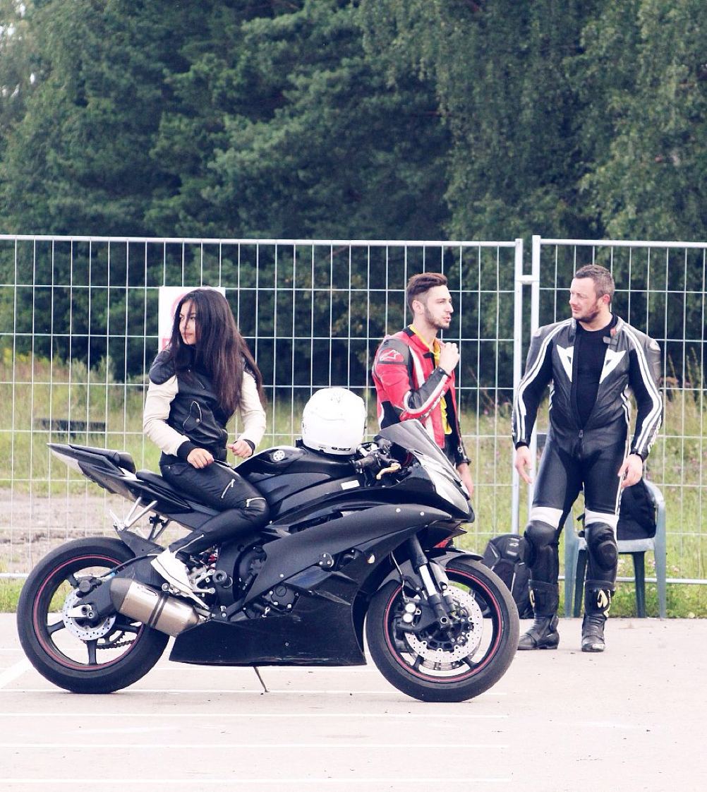 siyamore_ instagram image archive image