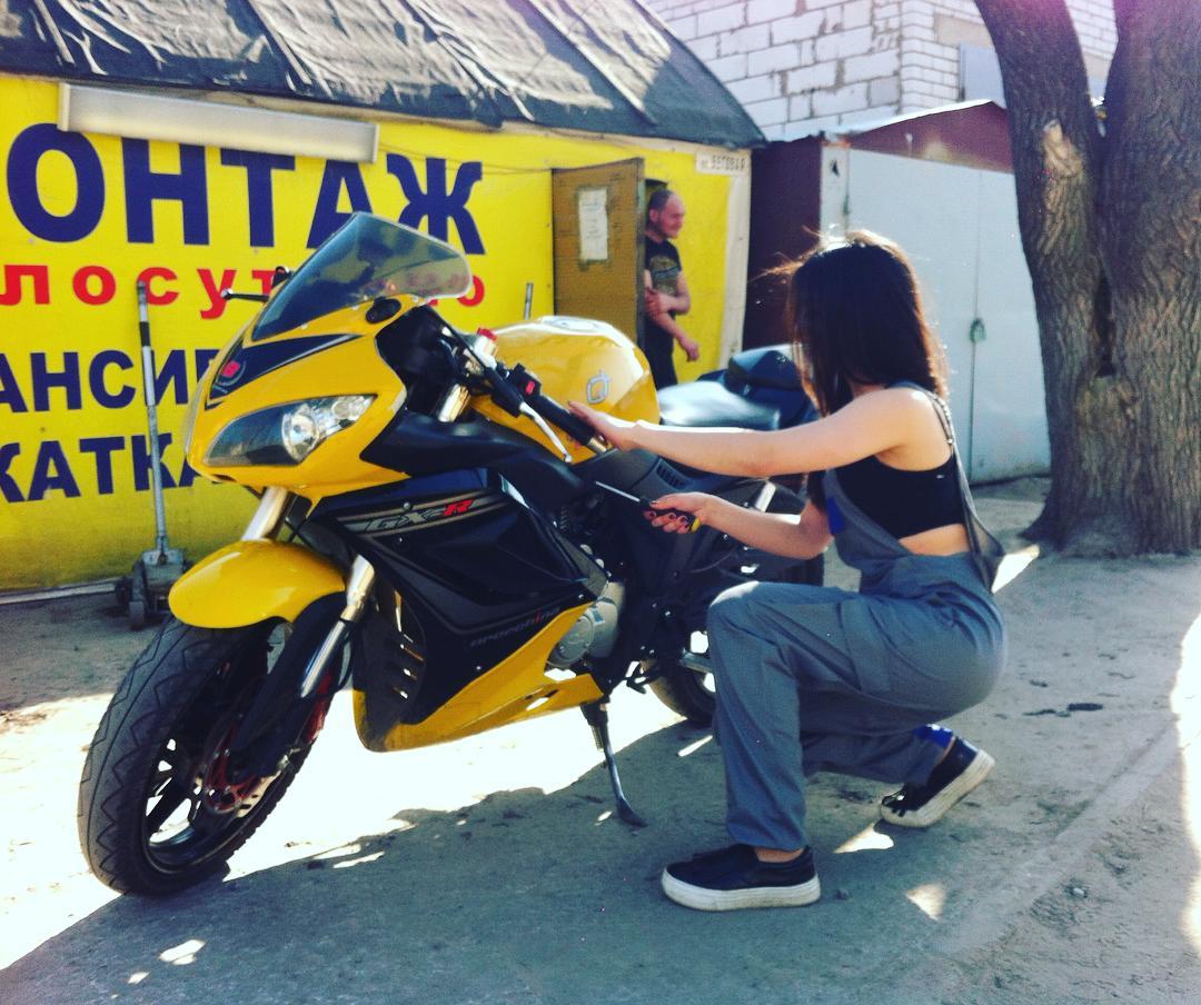 siyamore_ instagram image archive image