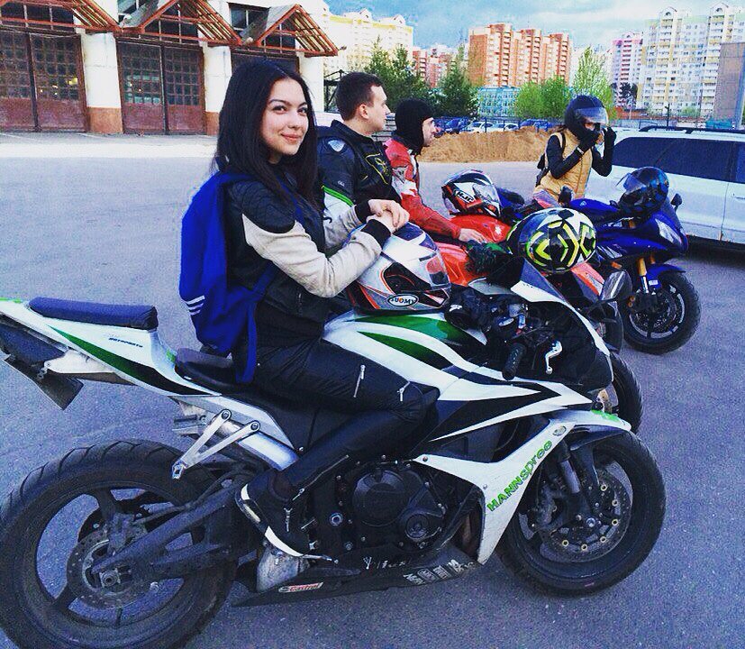 siyamore_ instagram image archive image