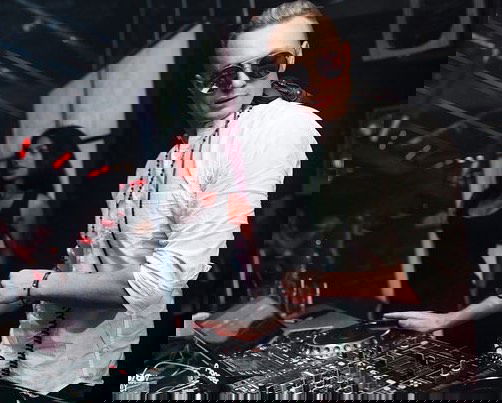 siyamore_ instagram image archive image