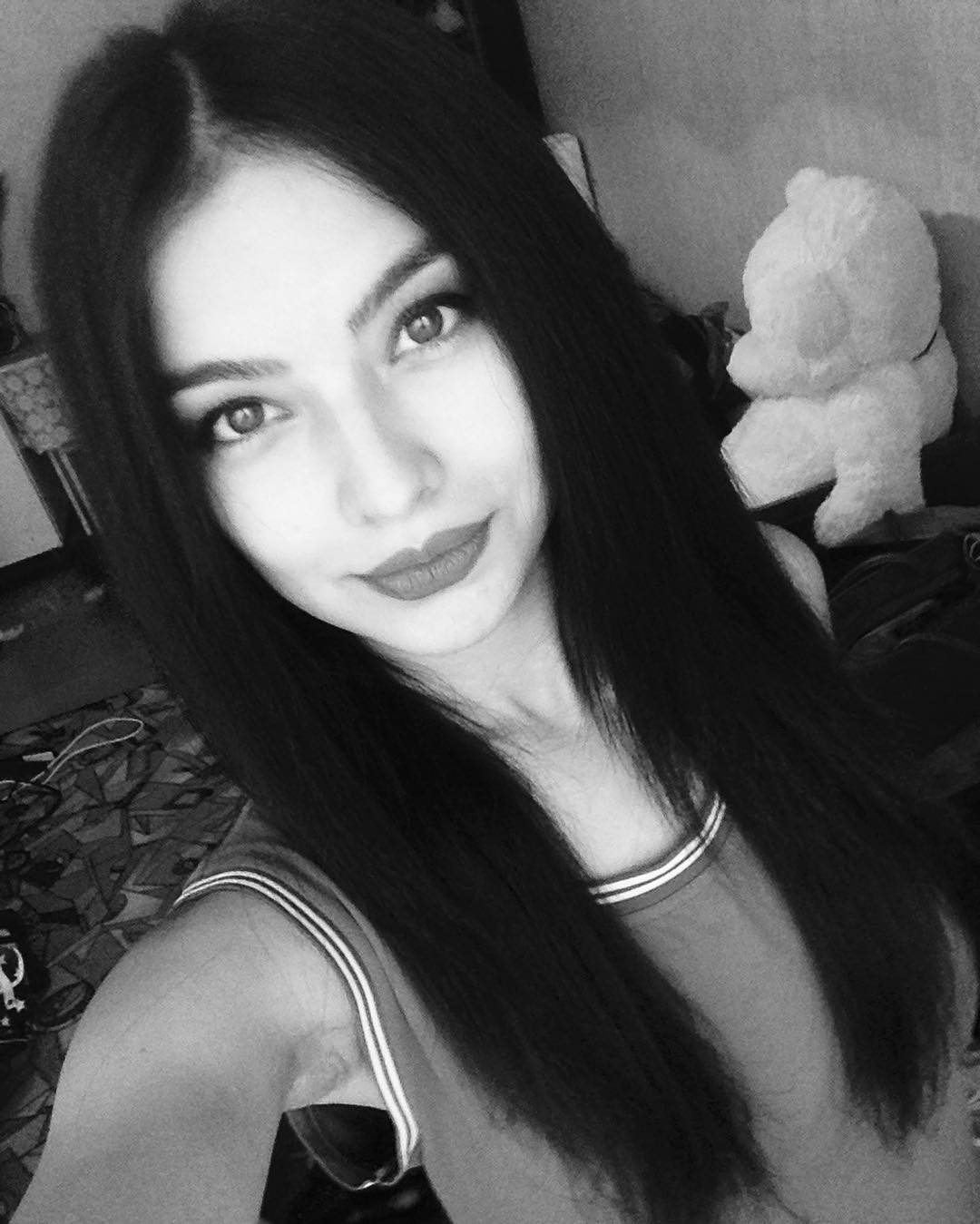 siyamore_ instagram image archive image