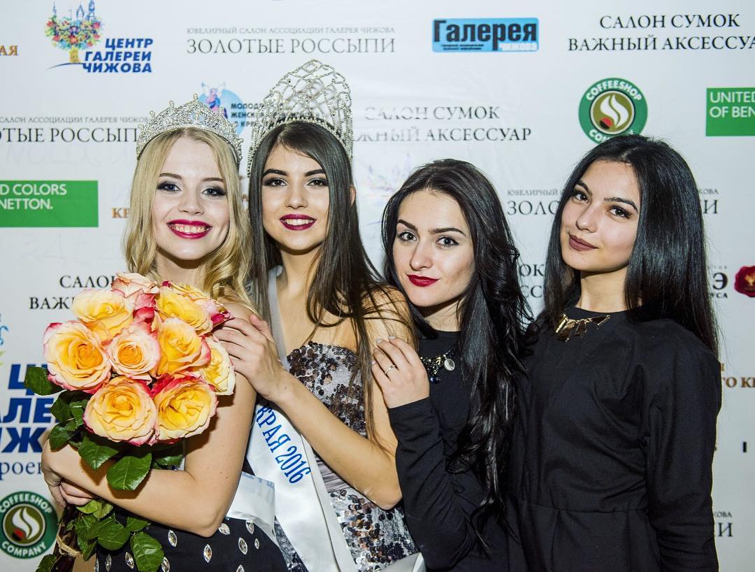 siyamore_ instagram image archive image