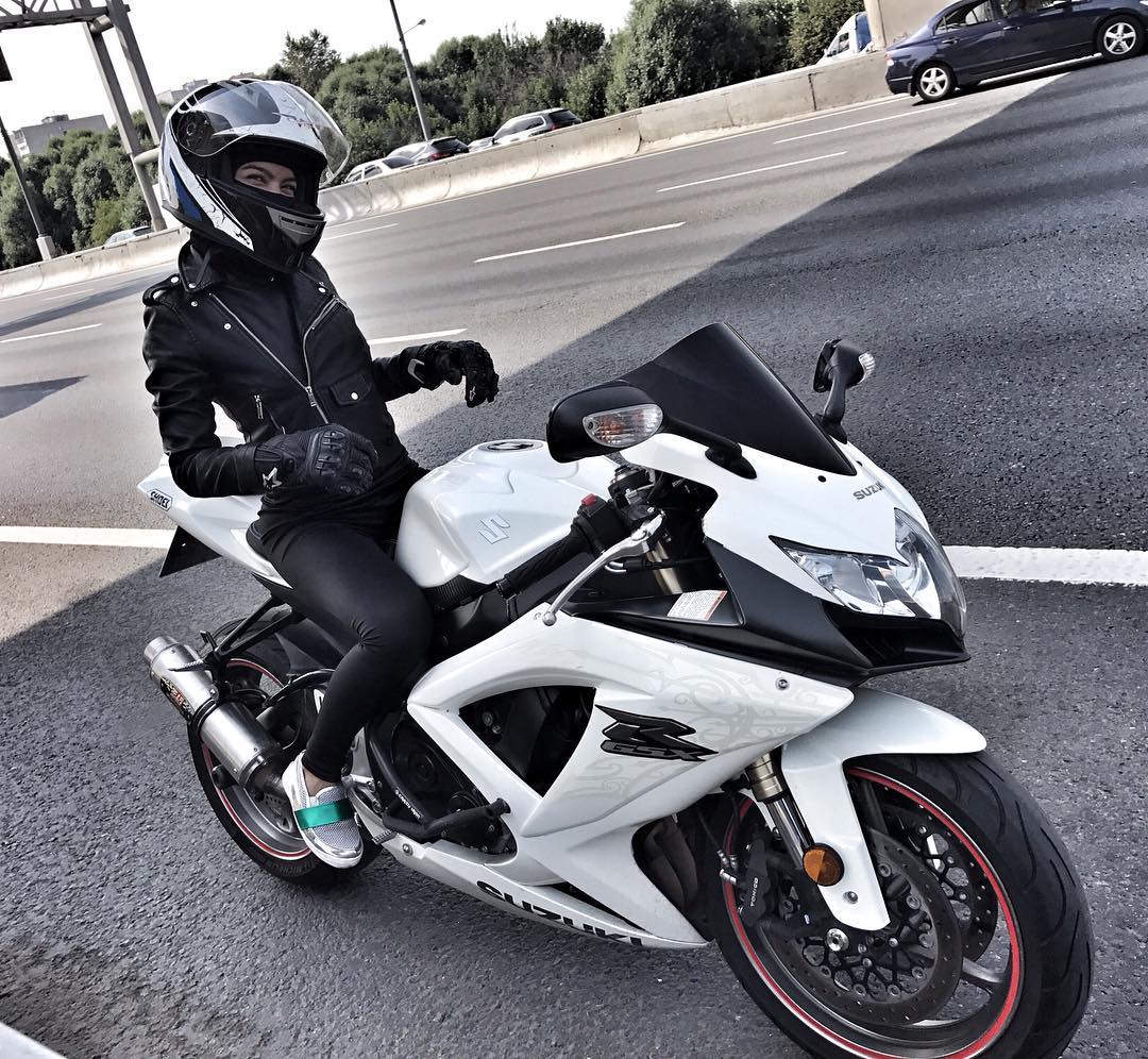 siyamore_ instagram image archive image