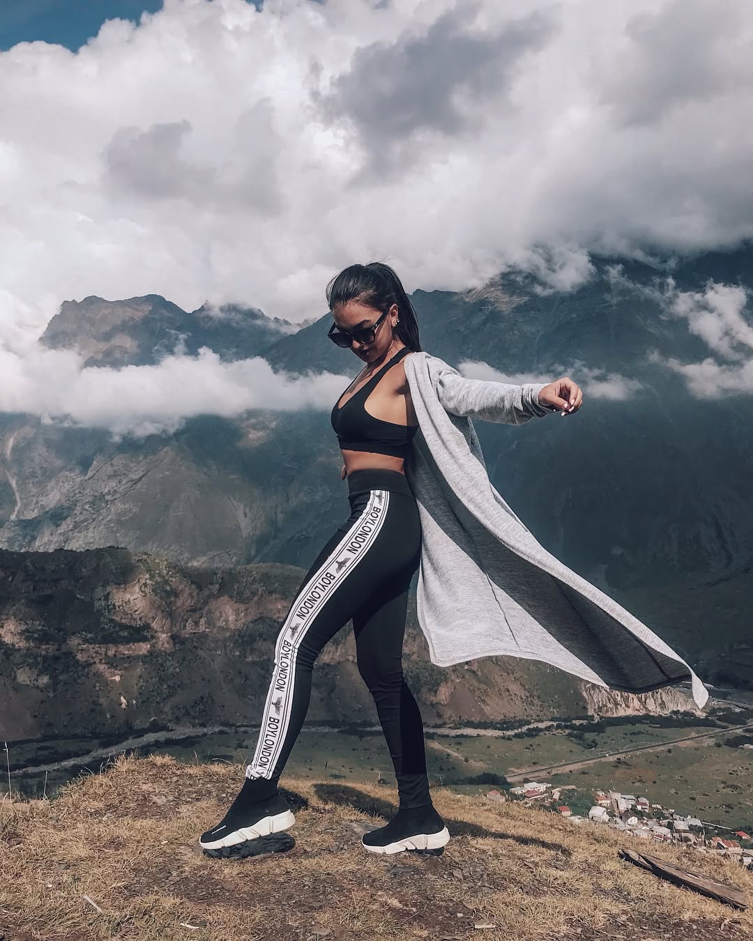 siyamore_ instagram image archive image