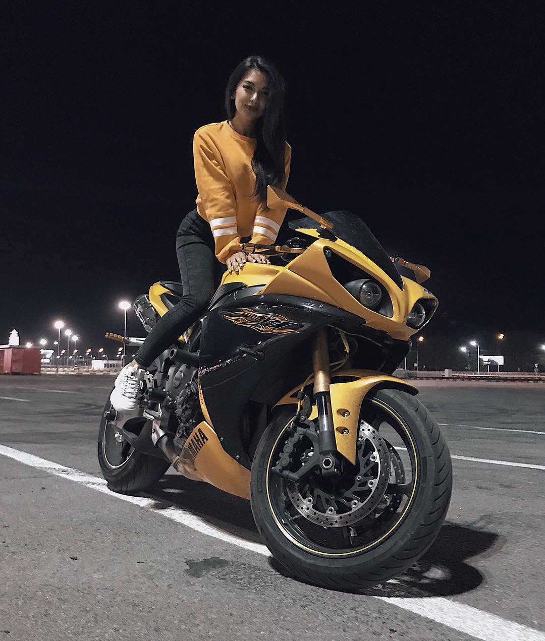 siyamore_ instagram image archive image