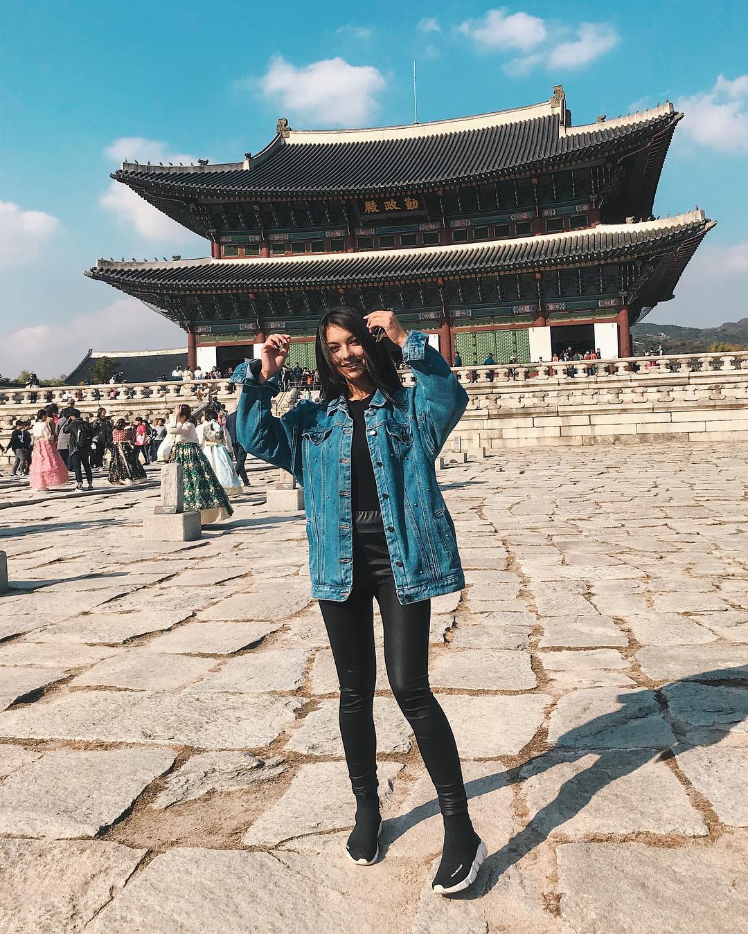 siyamore_ instagram image archive image