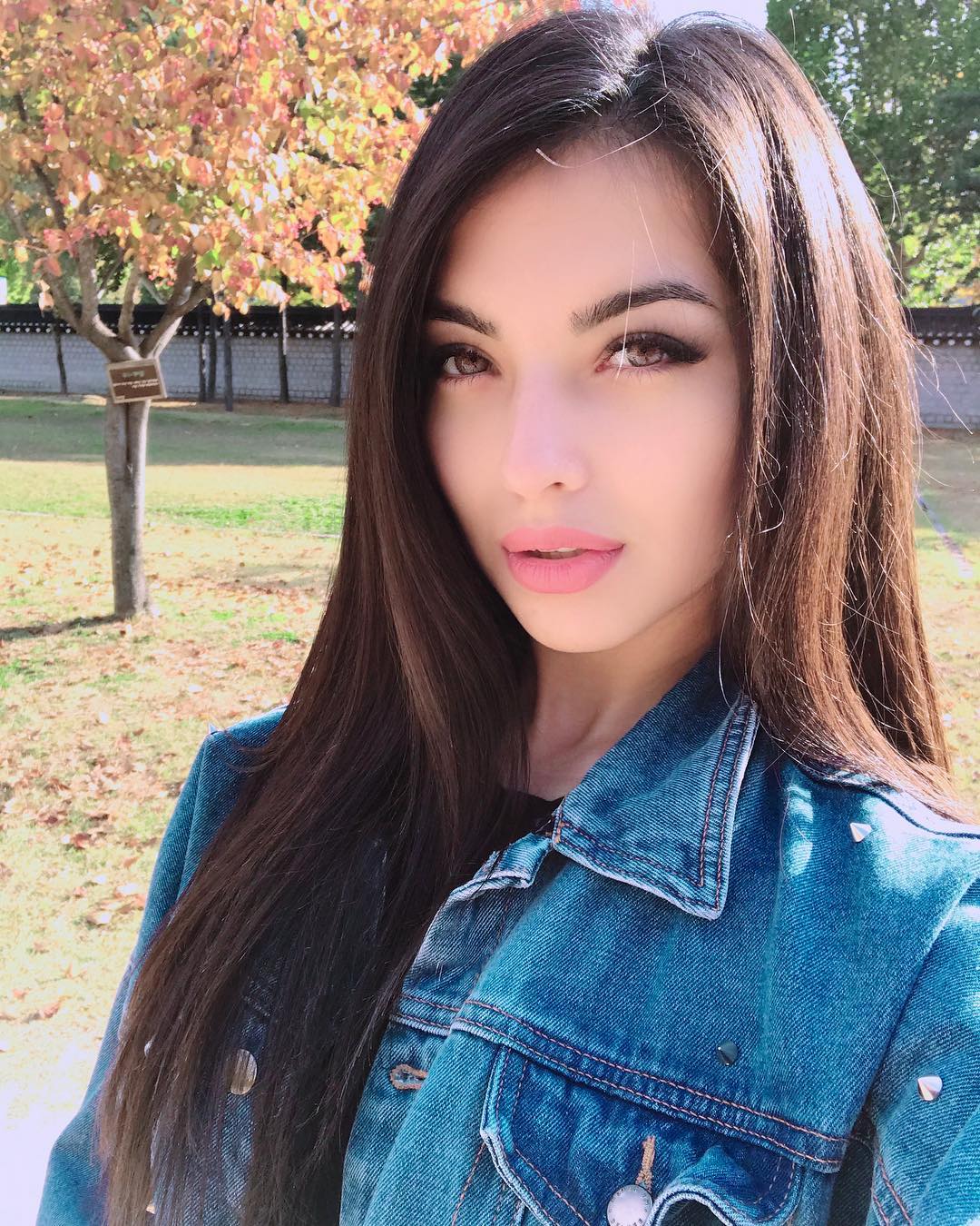 siyamore_ instagram image archive image