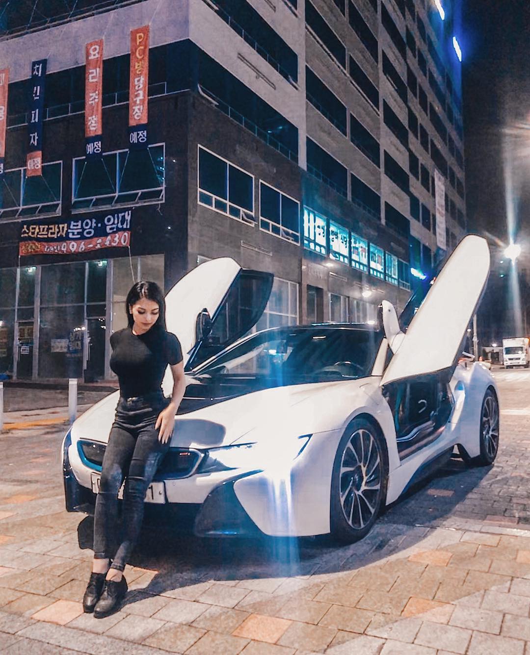 siyamore_ instagram image archive image