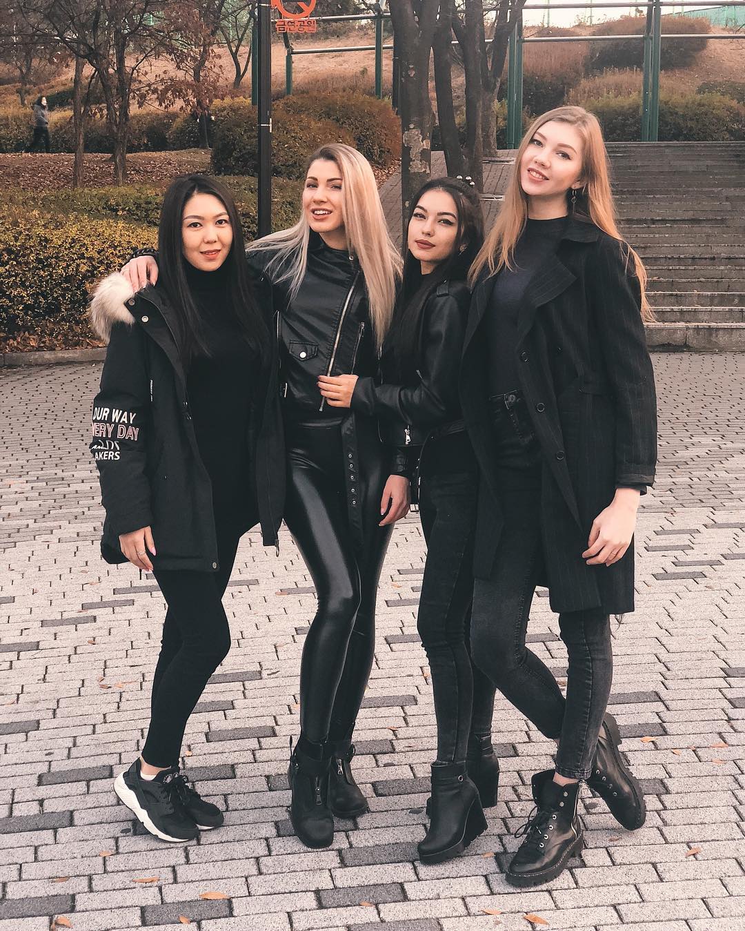 siyamore_ instagram image archive image