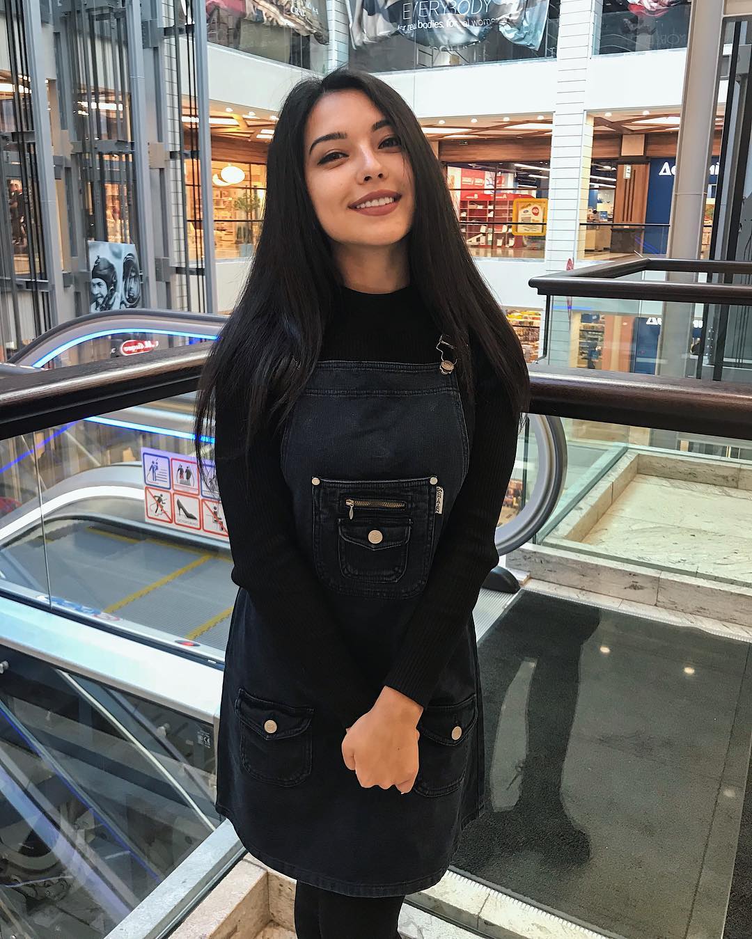 siyamore_ instagram image archive image