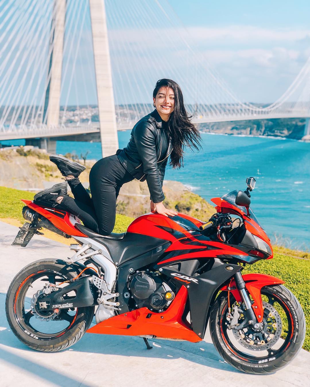 siyamore_ instagram image archive image