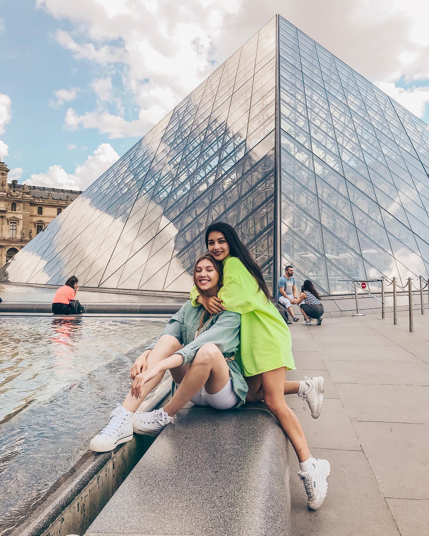 siyamore_ instagram image archive image