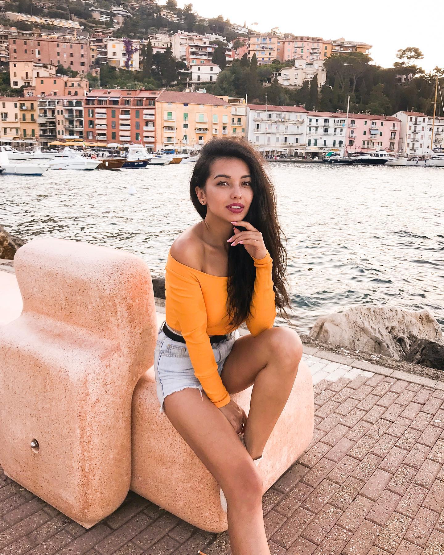 siyamore_ instagram image archive image