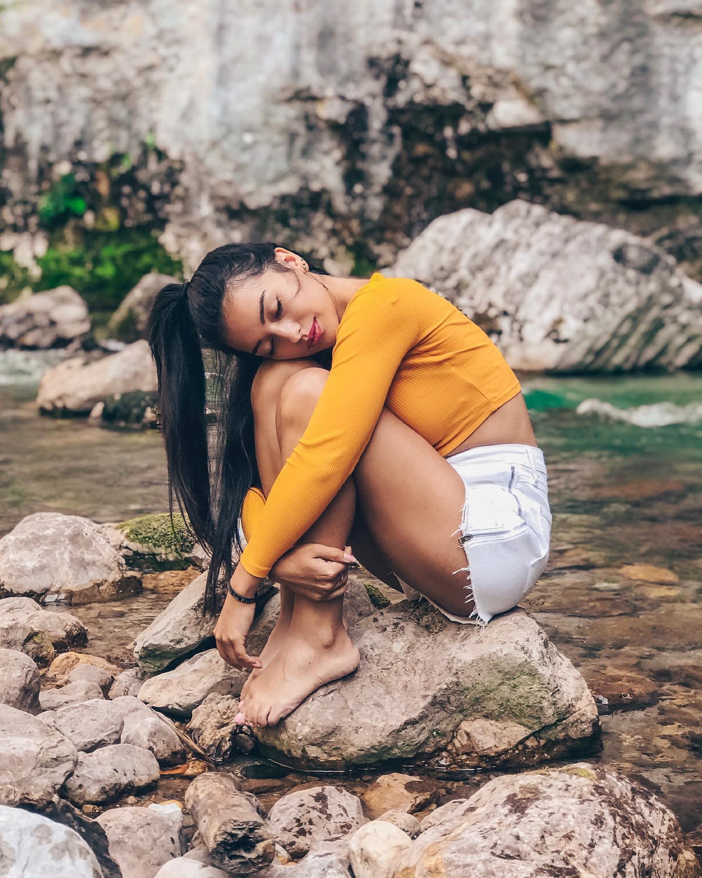 siyamore_ instagram image archive image