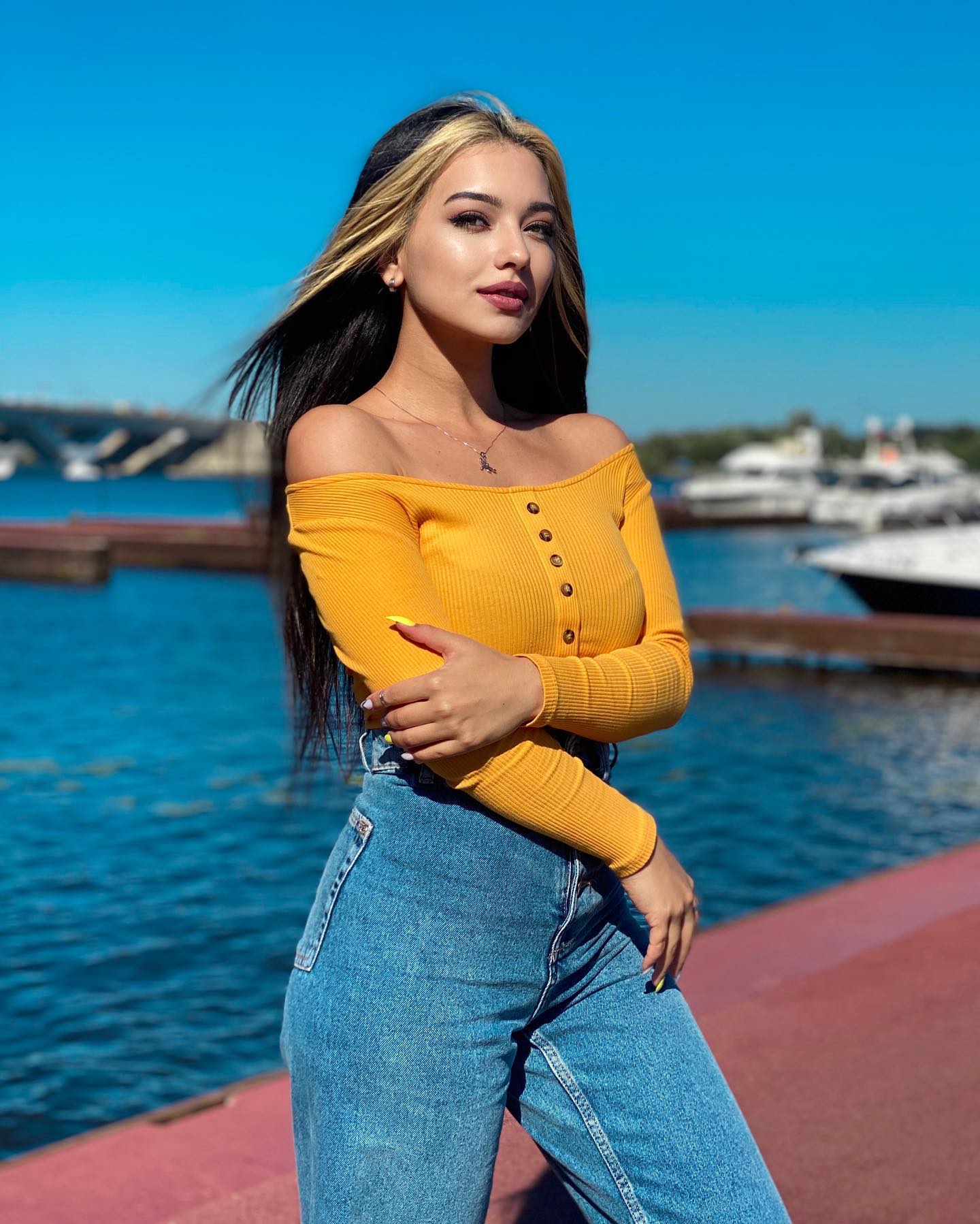 siyamore_ instagram image archive image