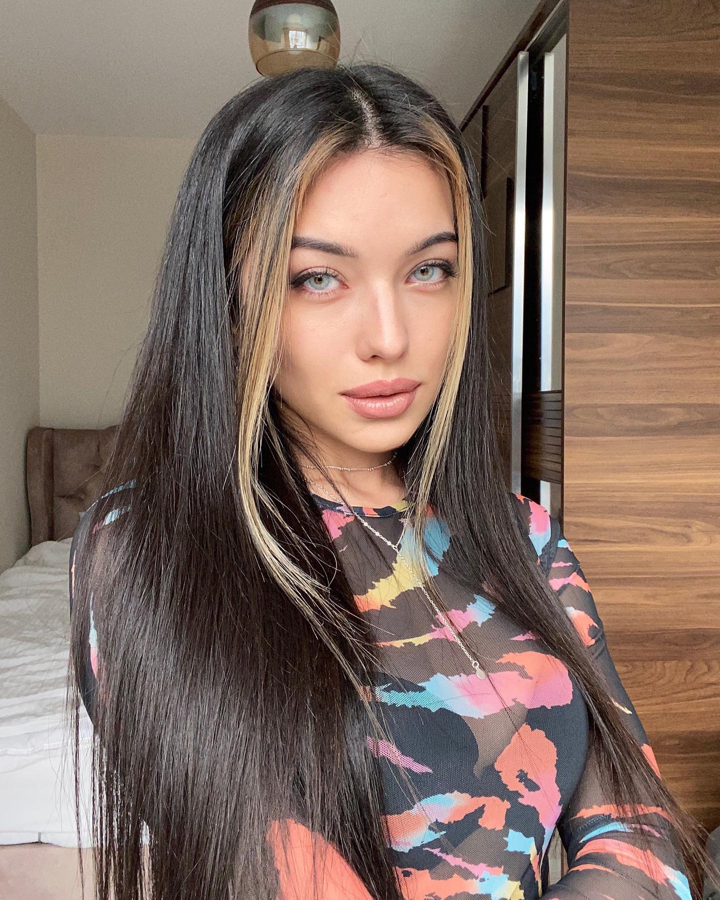 siyamore_ instagram image archive image