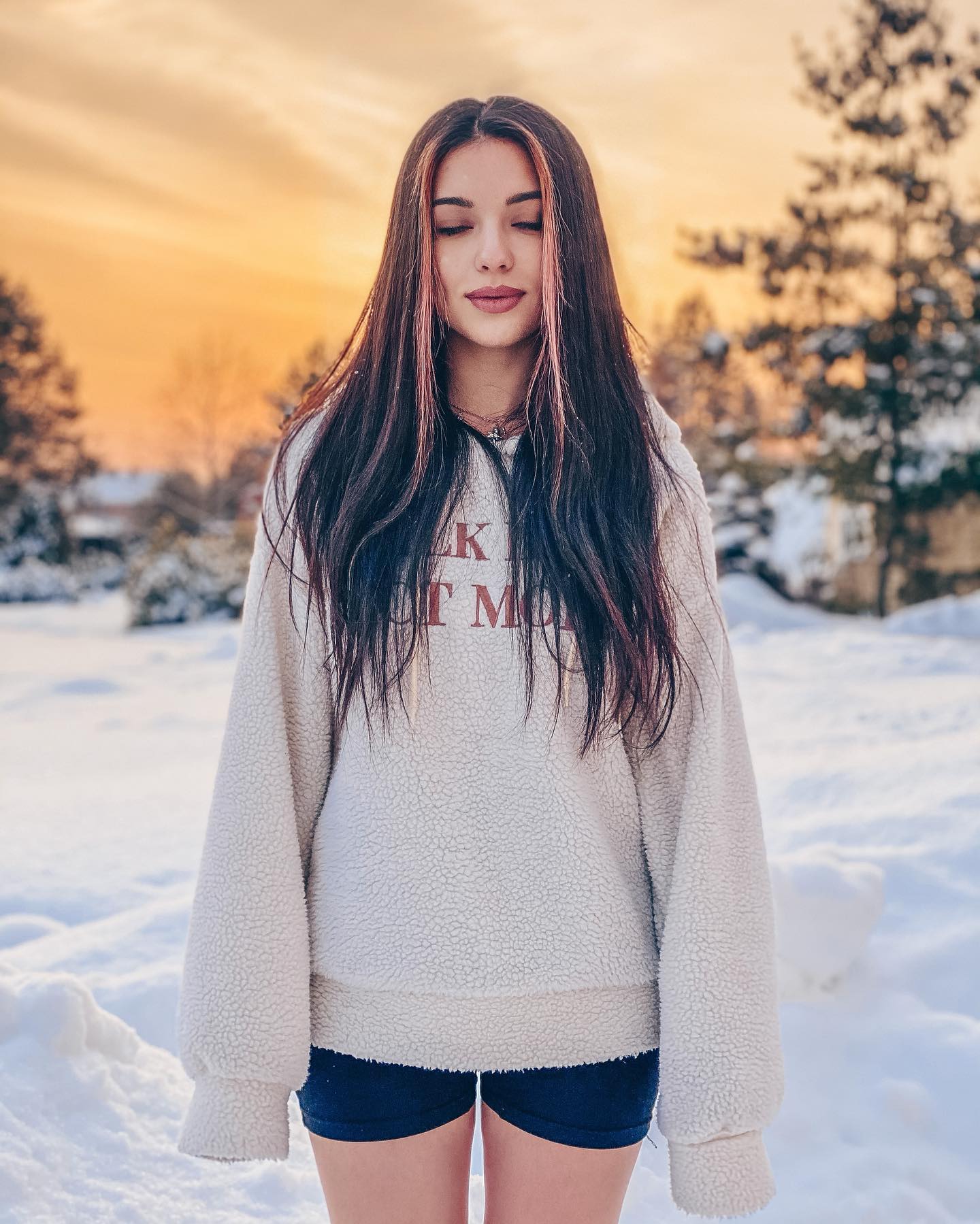 siyamore_ instagram image archive image