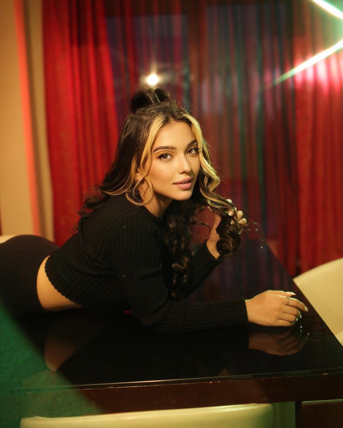 siyamore_ instagram image archive image