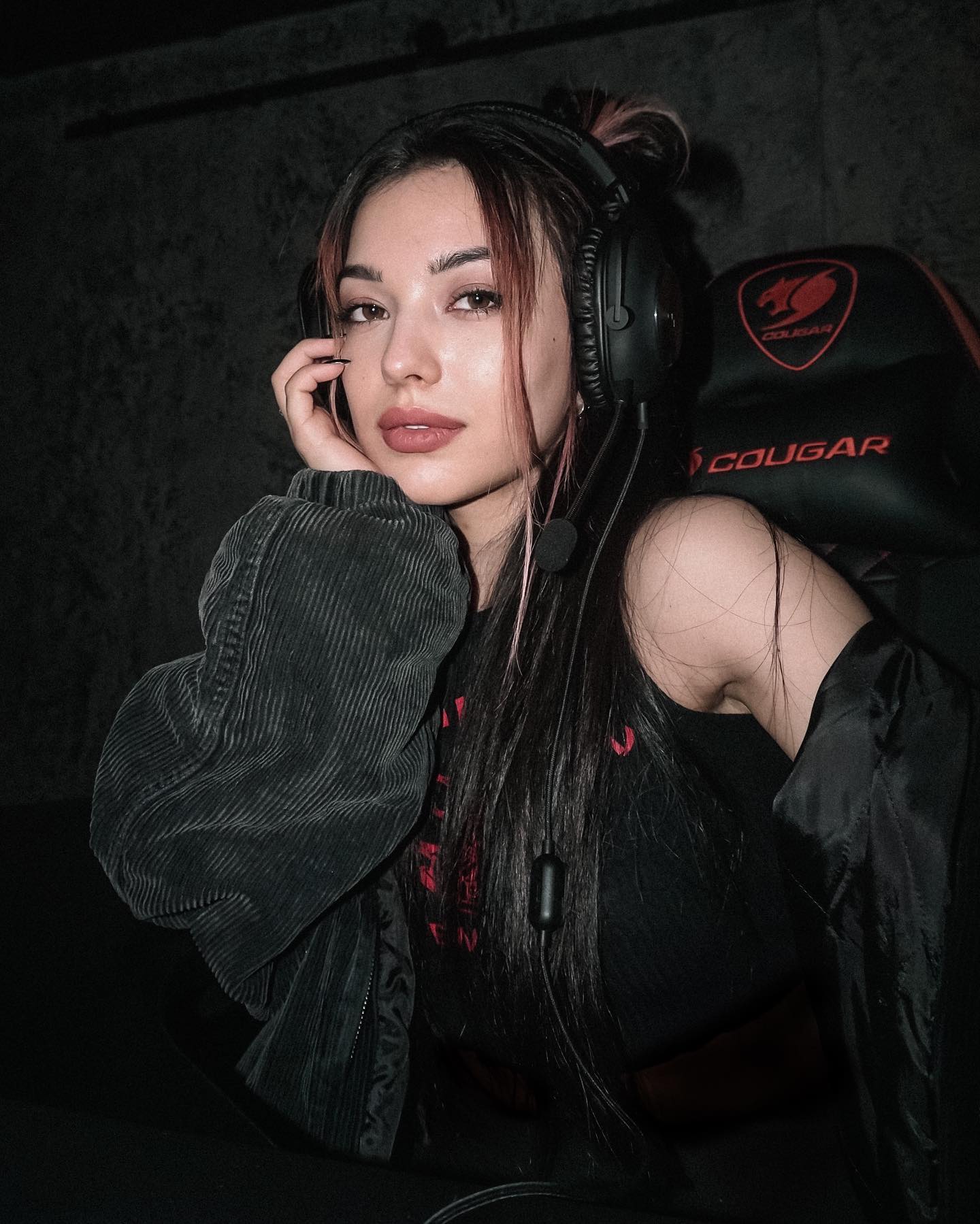 siyamore_ instagram image archive image