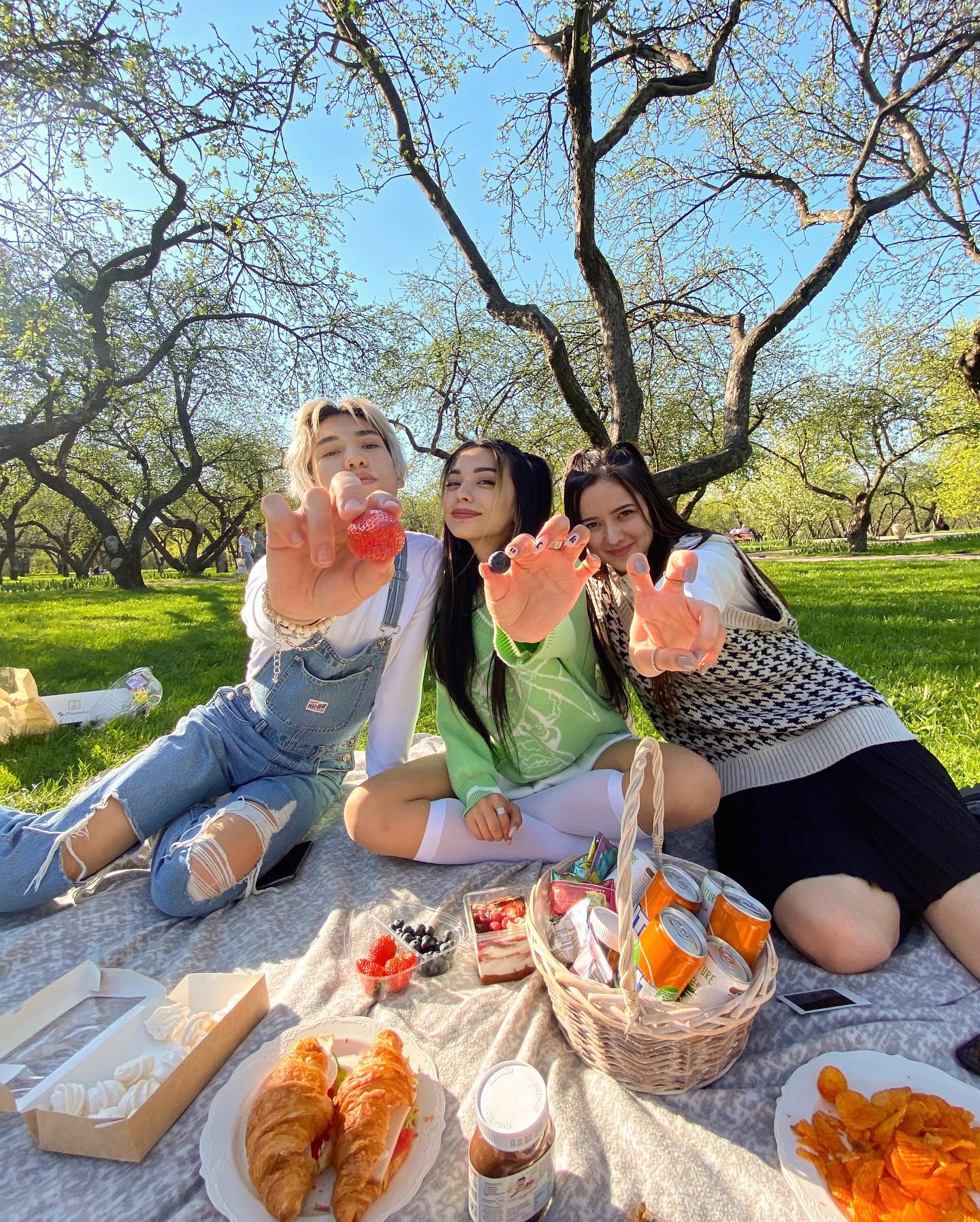 siyamore_ instagram image archive image