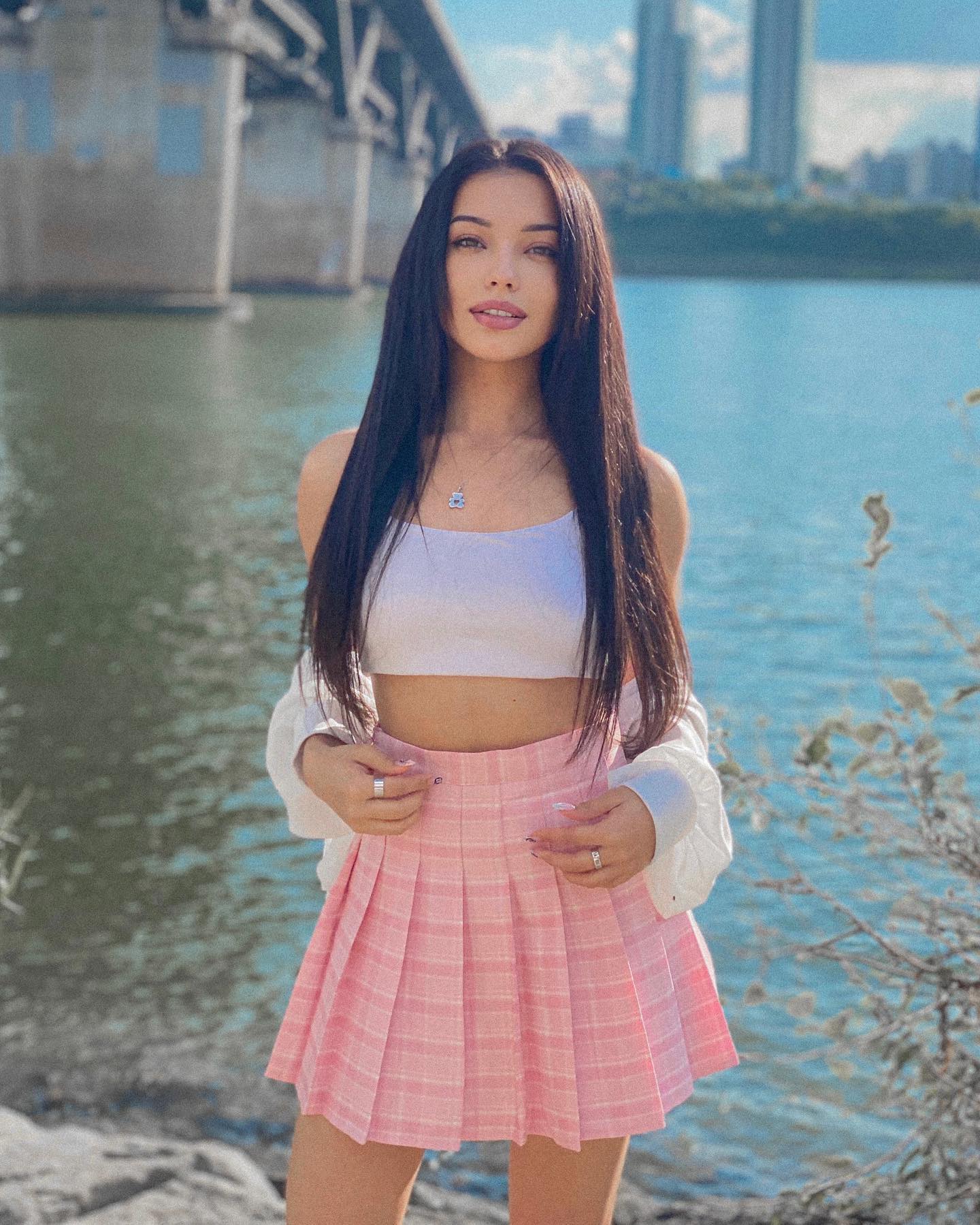 siyamore_ instagram image archive image