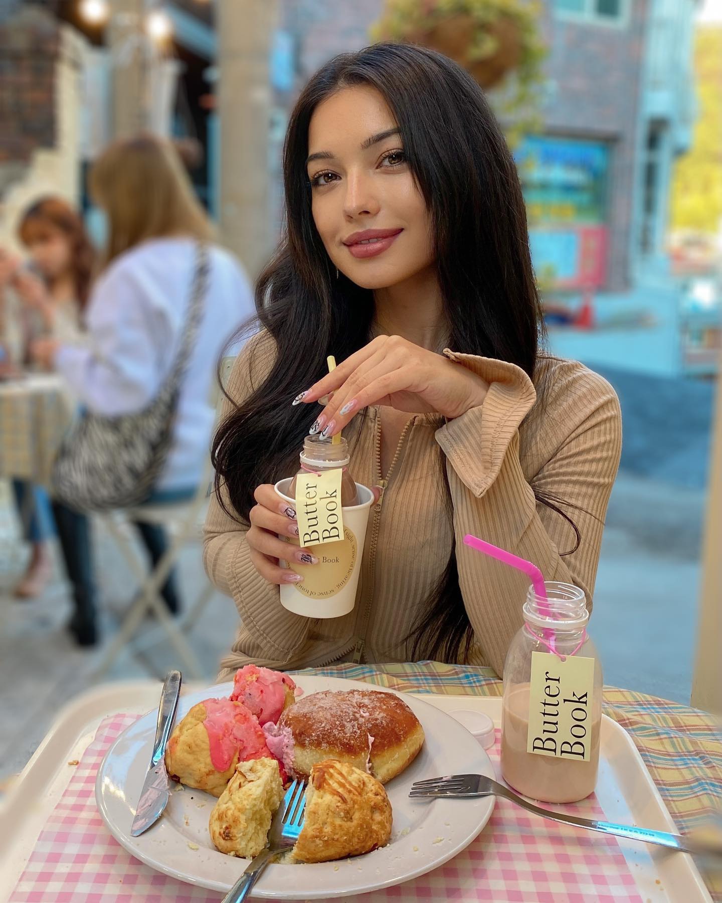 siyamore_ instagram image archive image