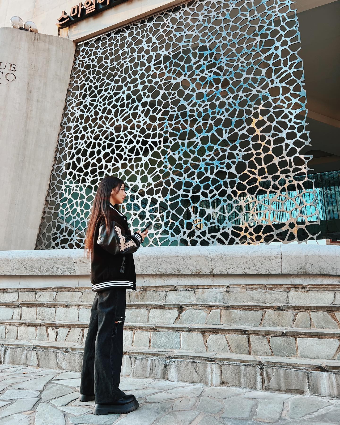 siyamore_ instagram image archive image