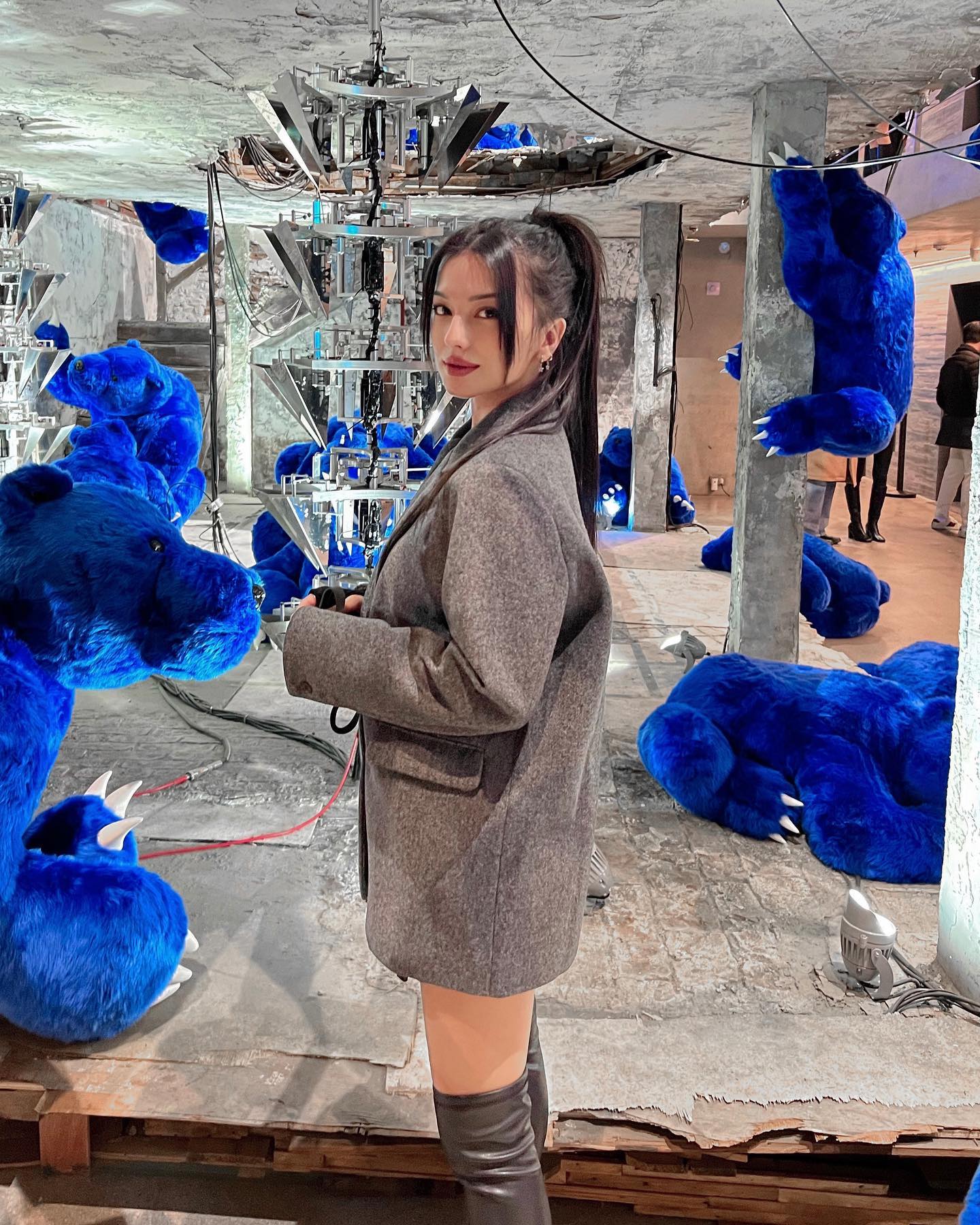 siyamore_ instagram image archive image