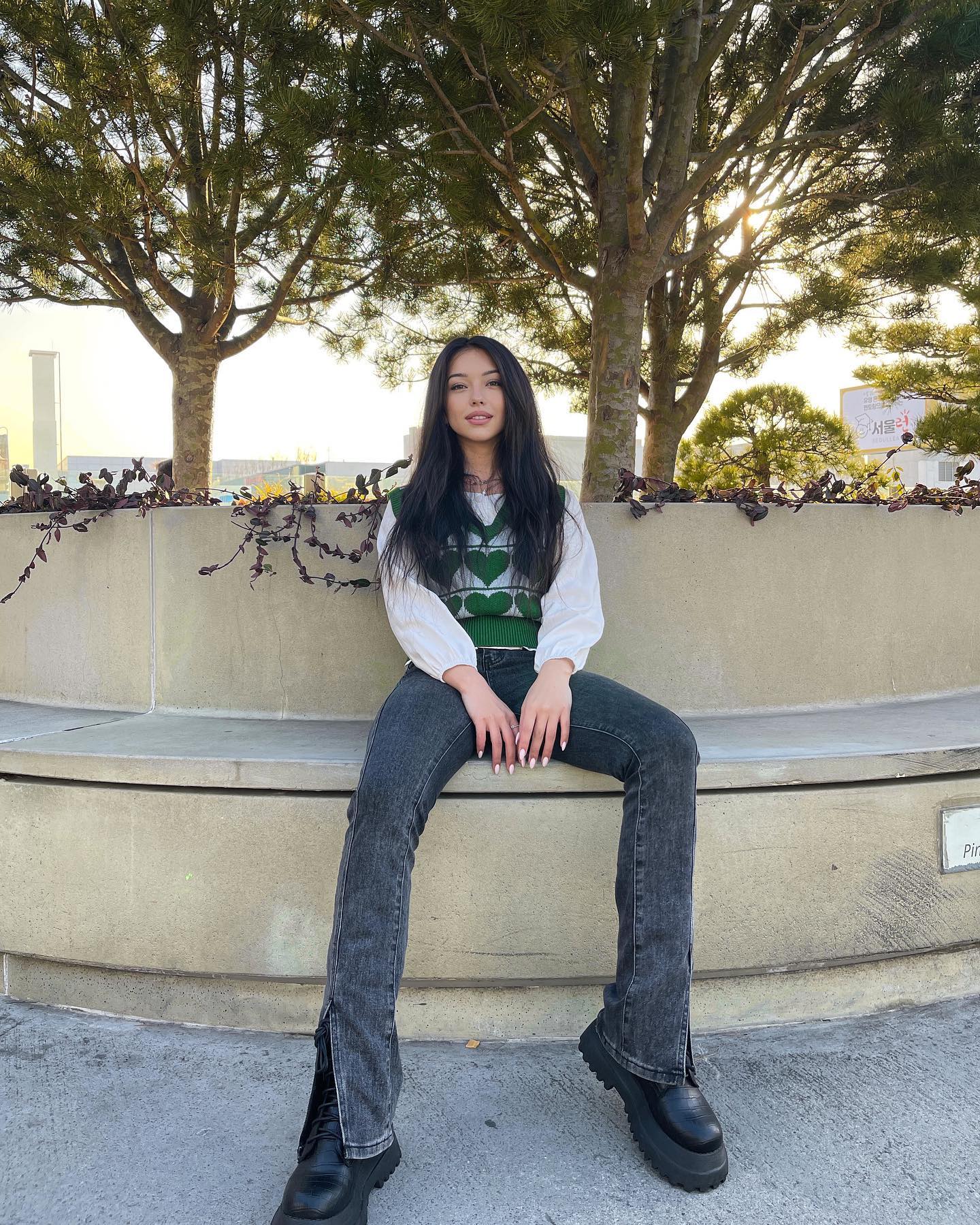 siyamore_ instagram image archive image