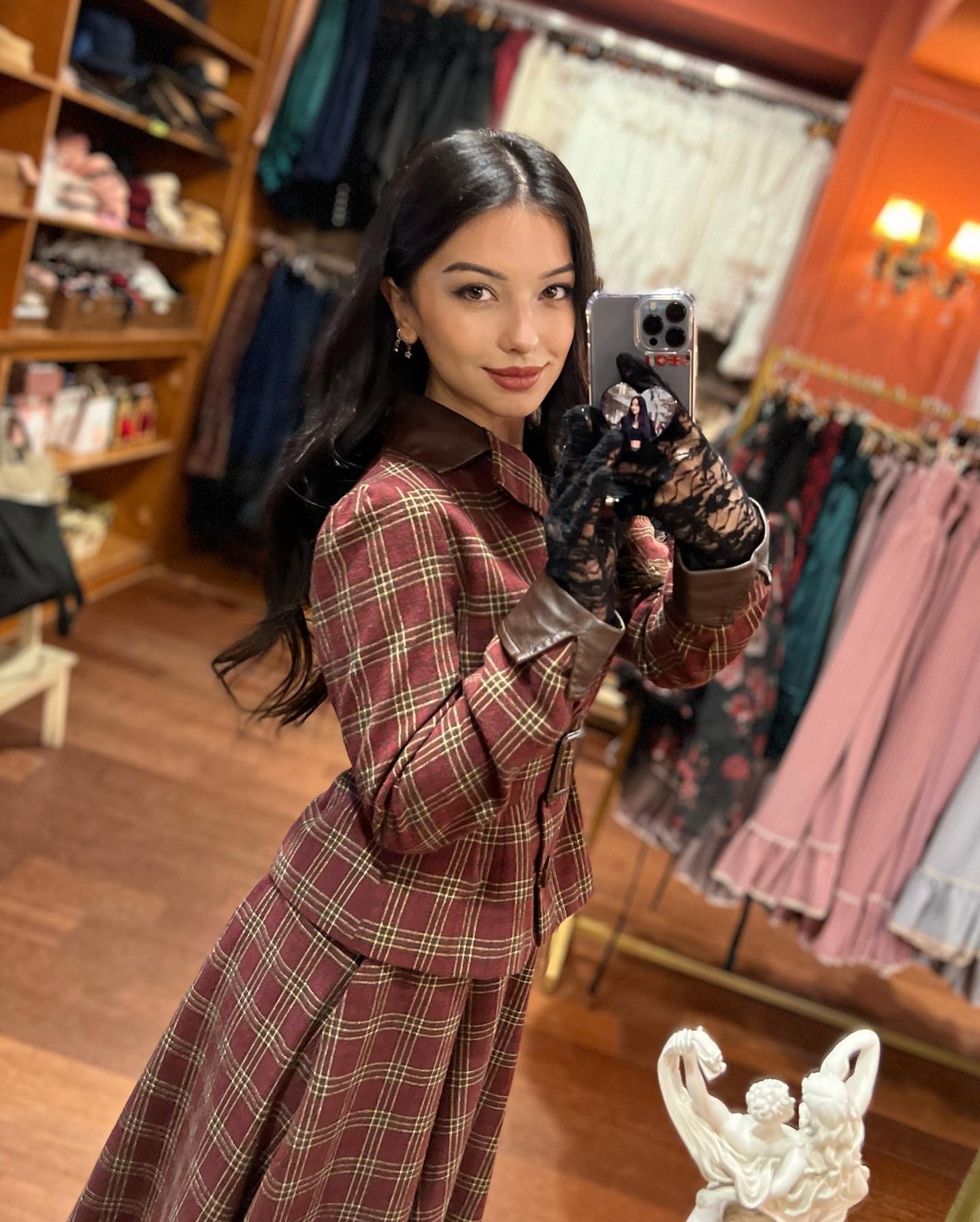 siyamore_ instagram image archive image