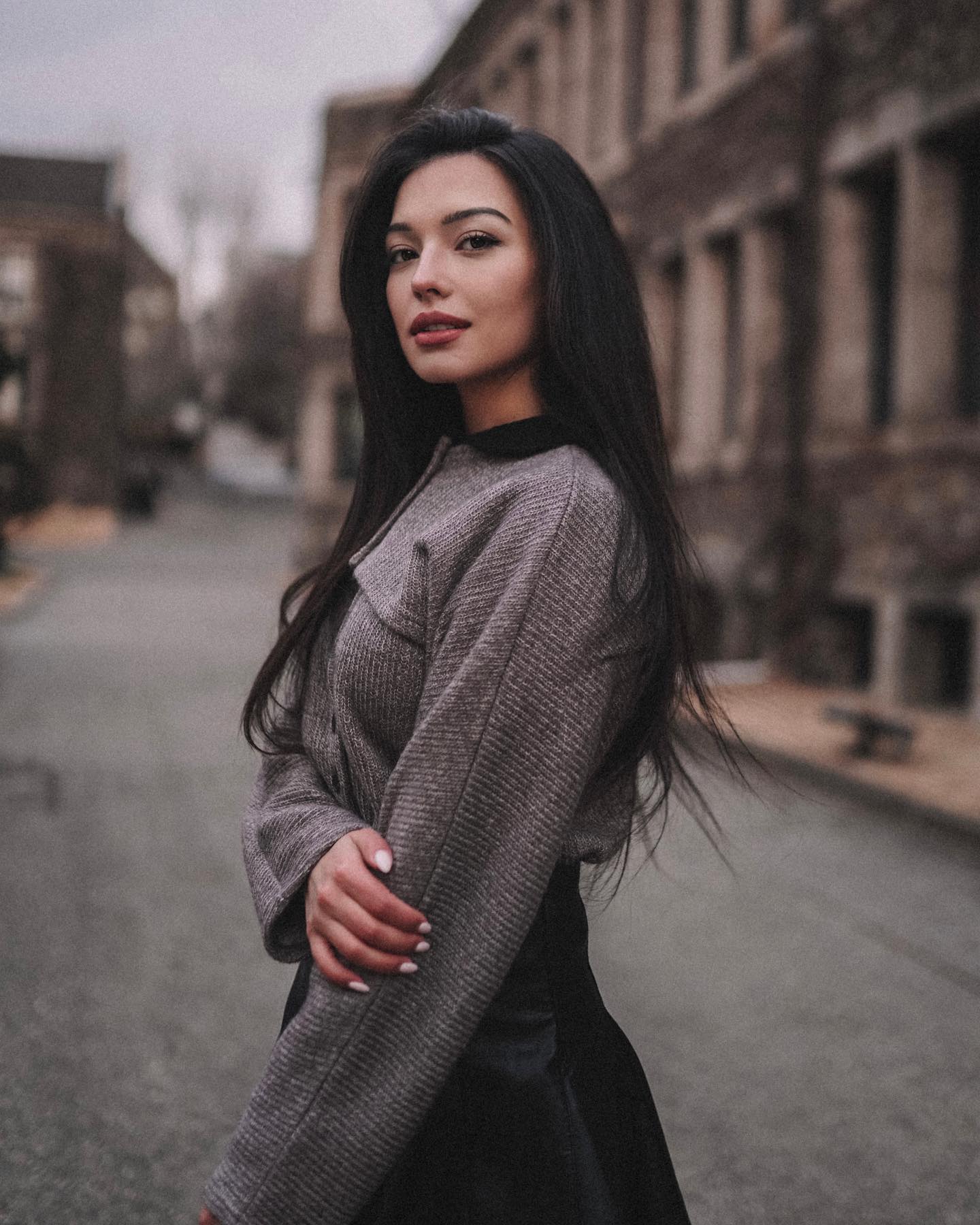 siyamore_ instagram image archive image