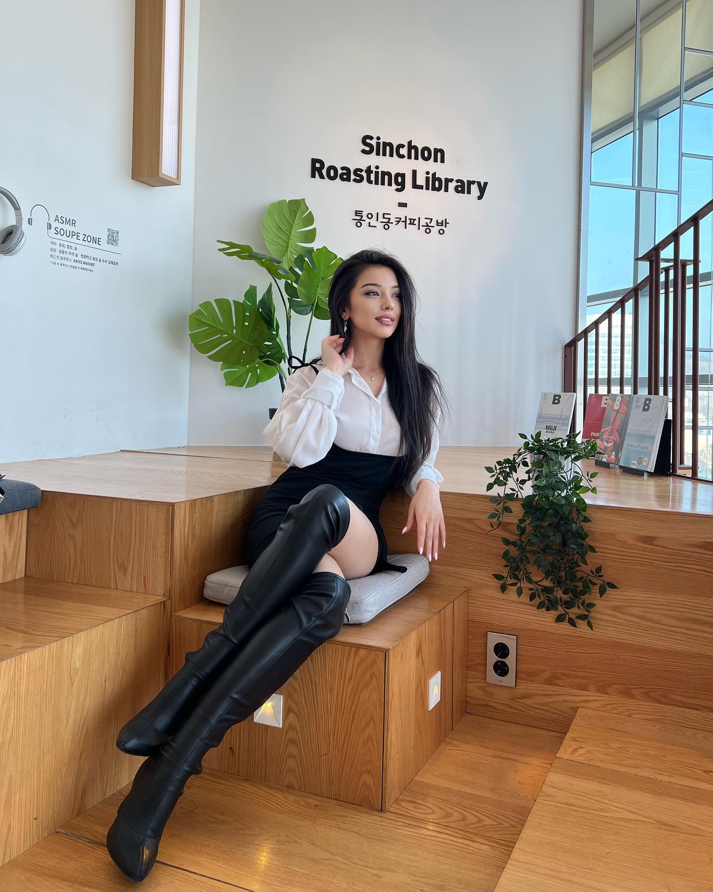 siyamore_ instagram image archive image