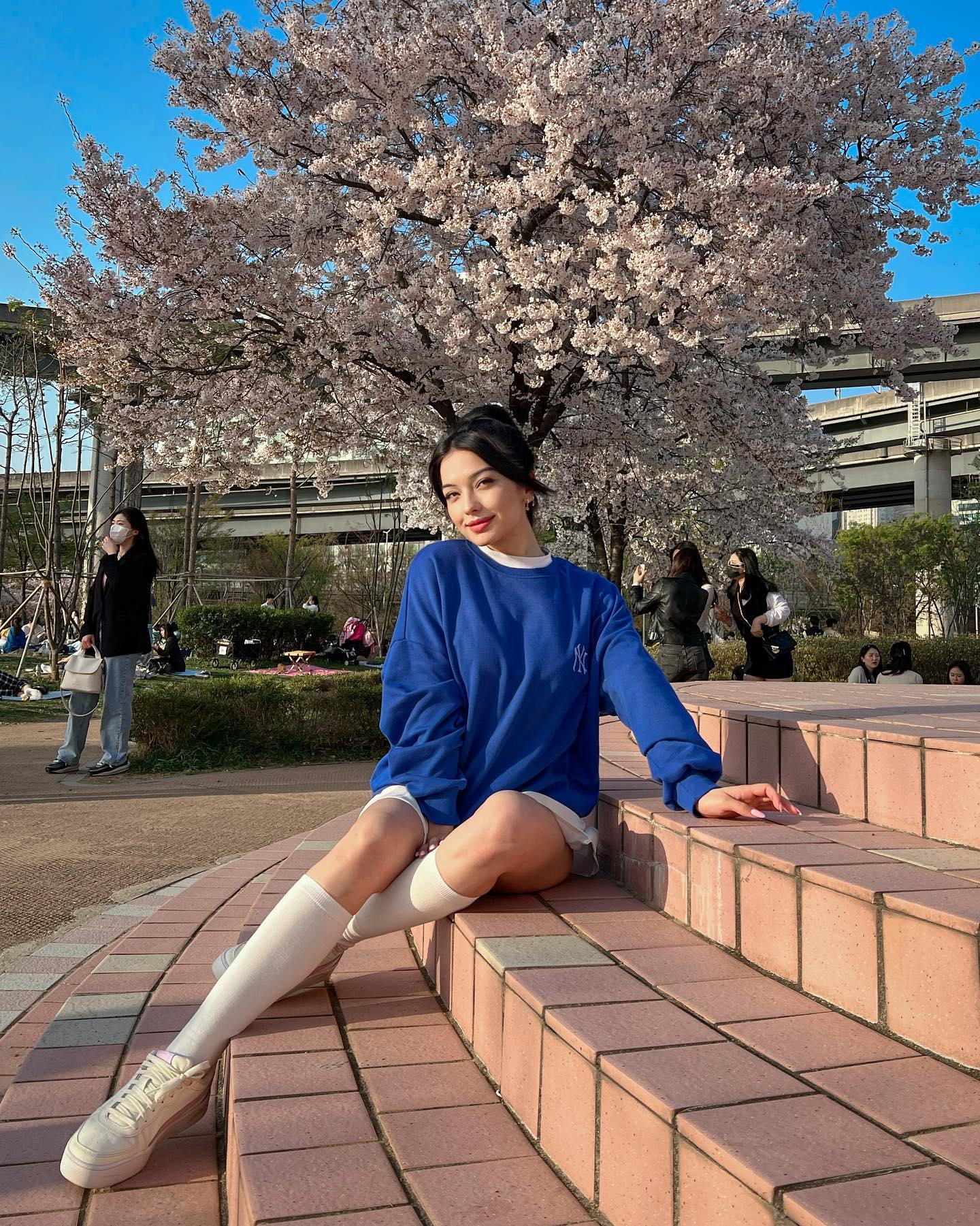 siyamore_ instagram image archive image