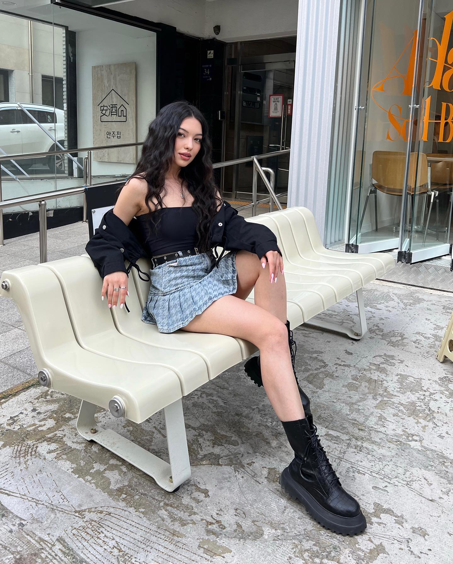 siyamore_ instagram image archive image