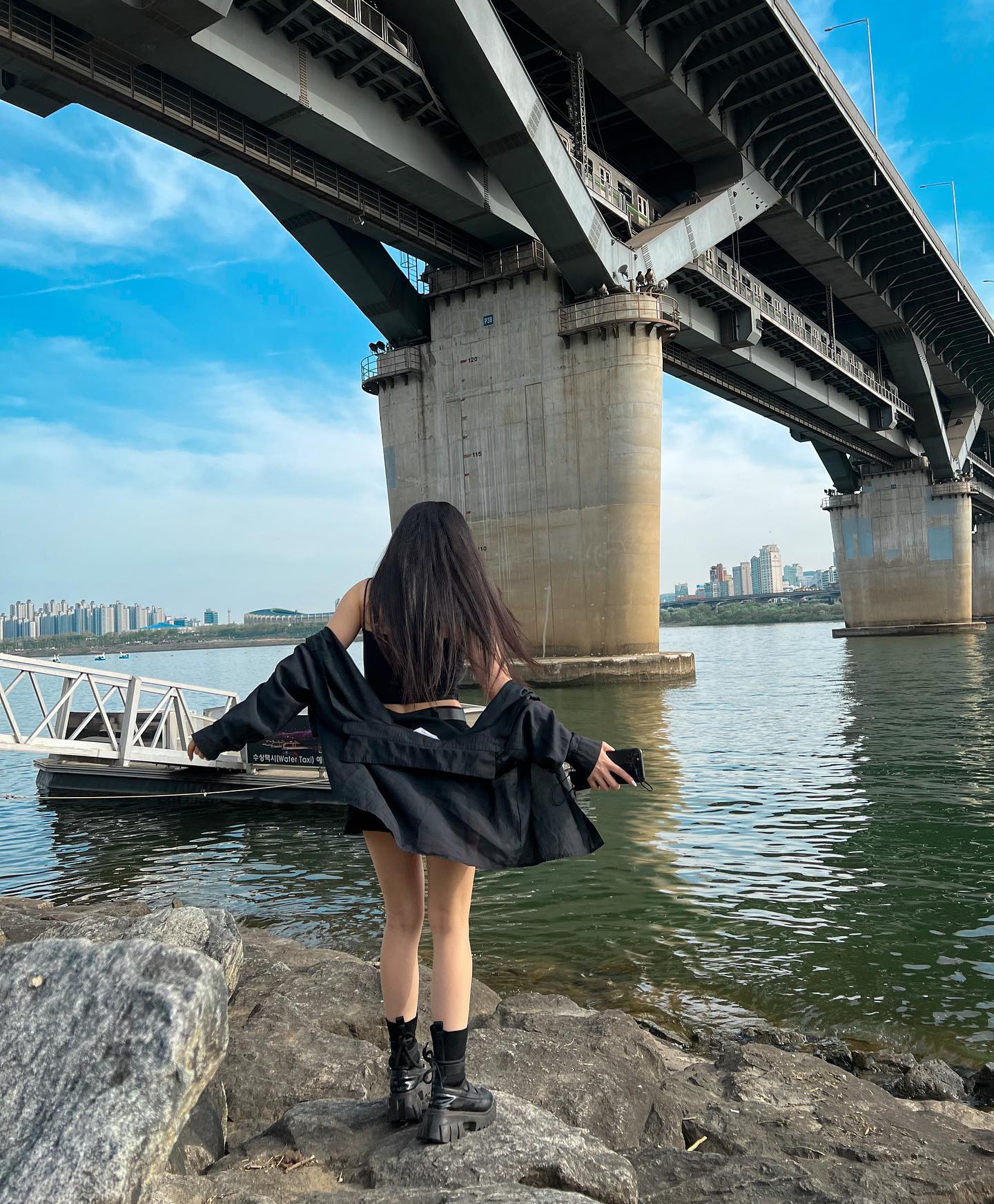 siyamore_ instagram image archive image