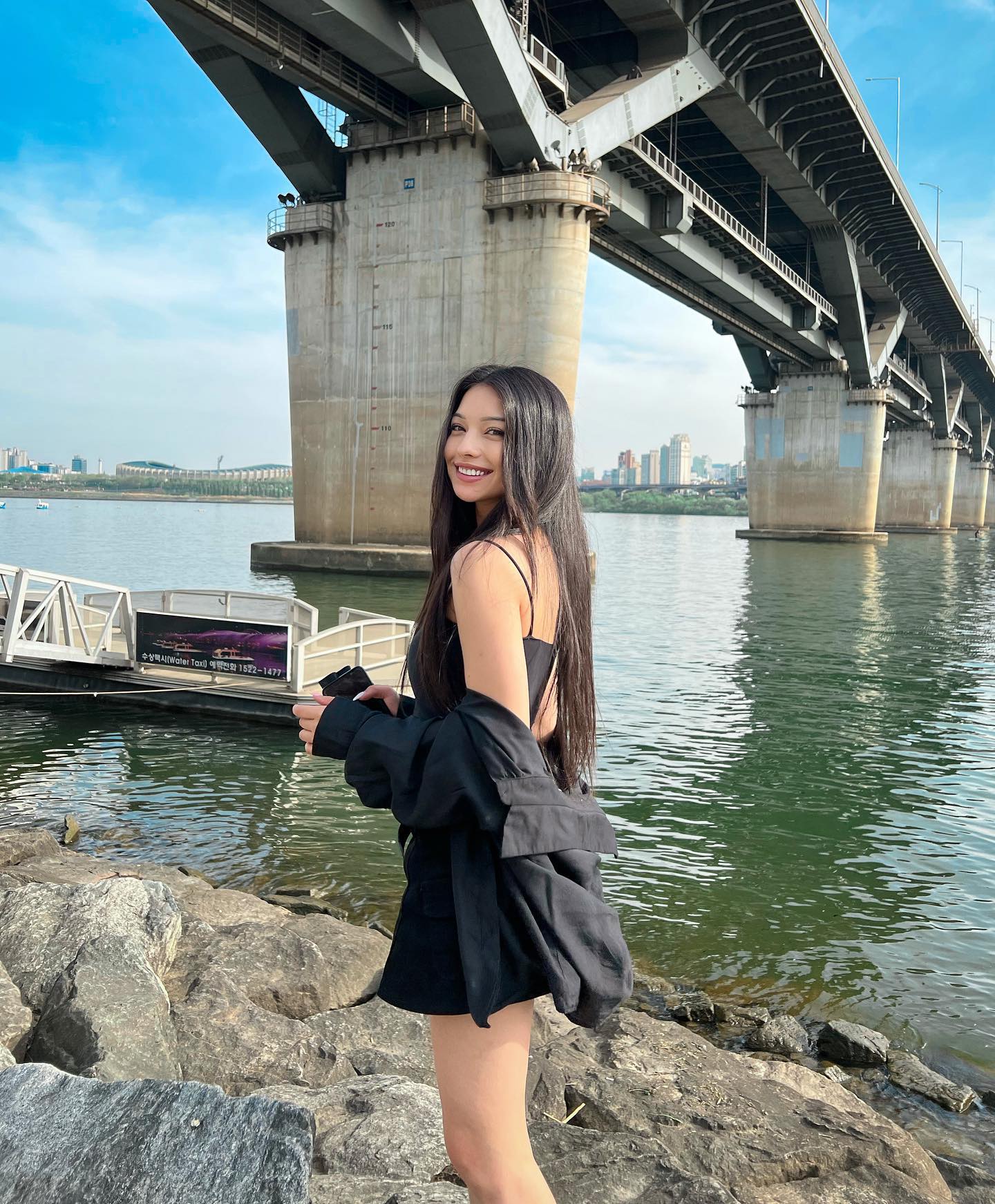 siyamore_ instagram image archive image