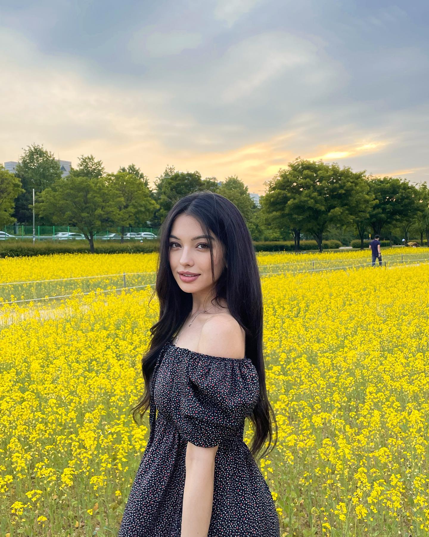 siyamore_ instagram image archive image