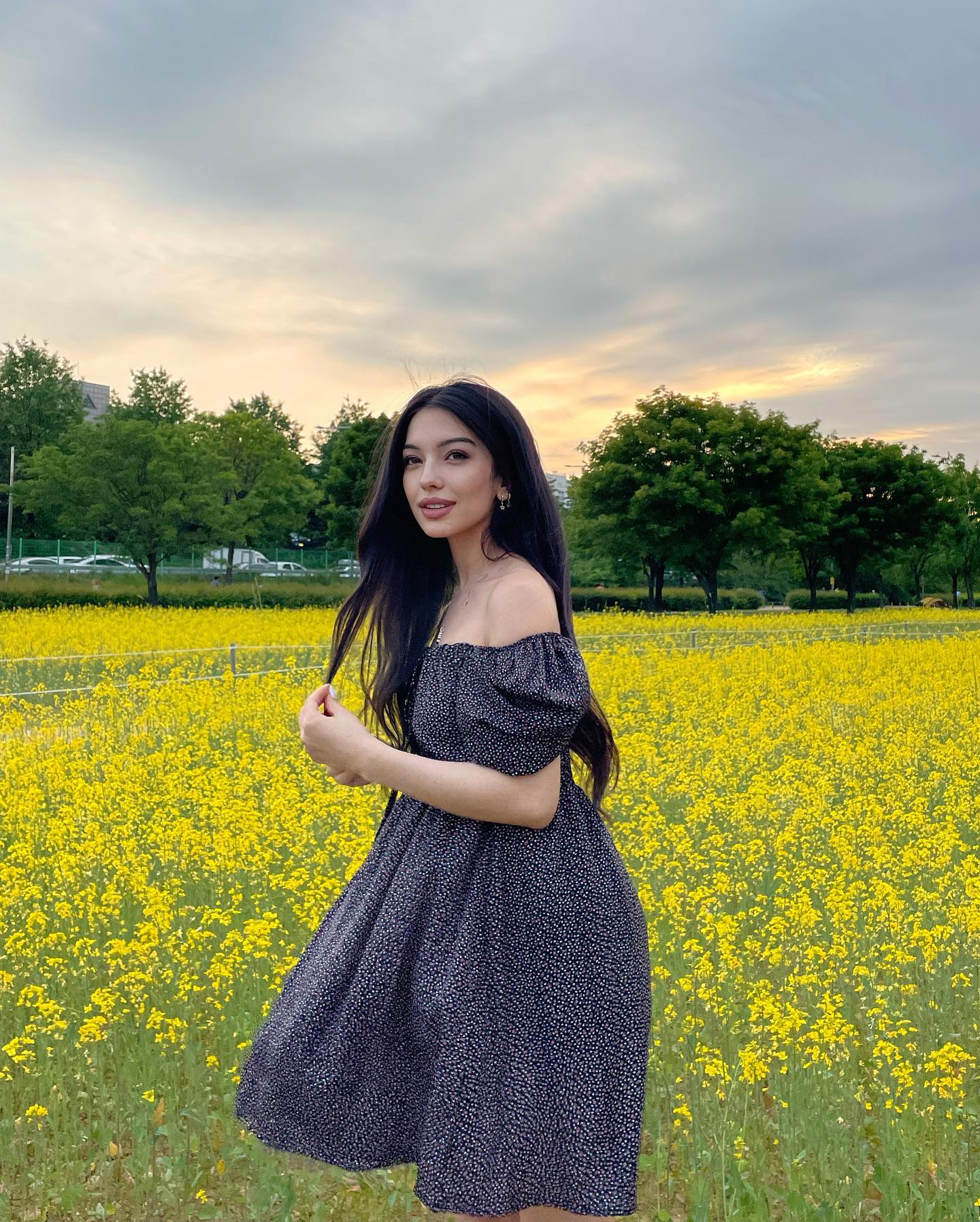 siyamore_ instagram image archive image