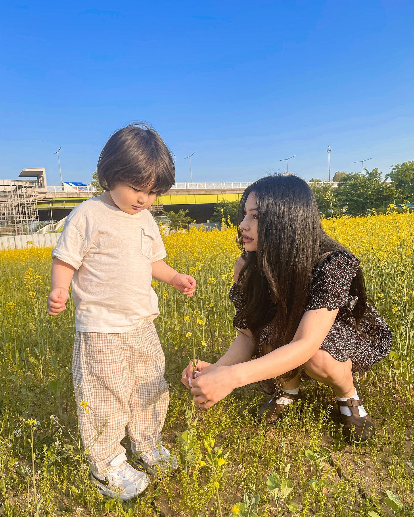 siyamore_ instagram image archive image