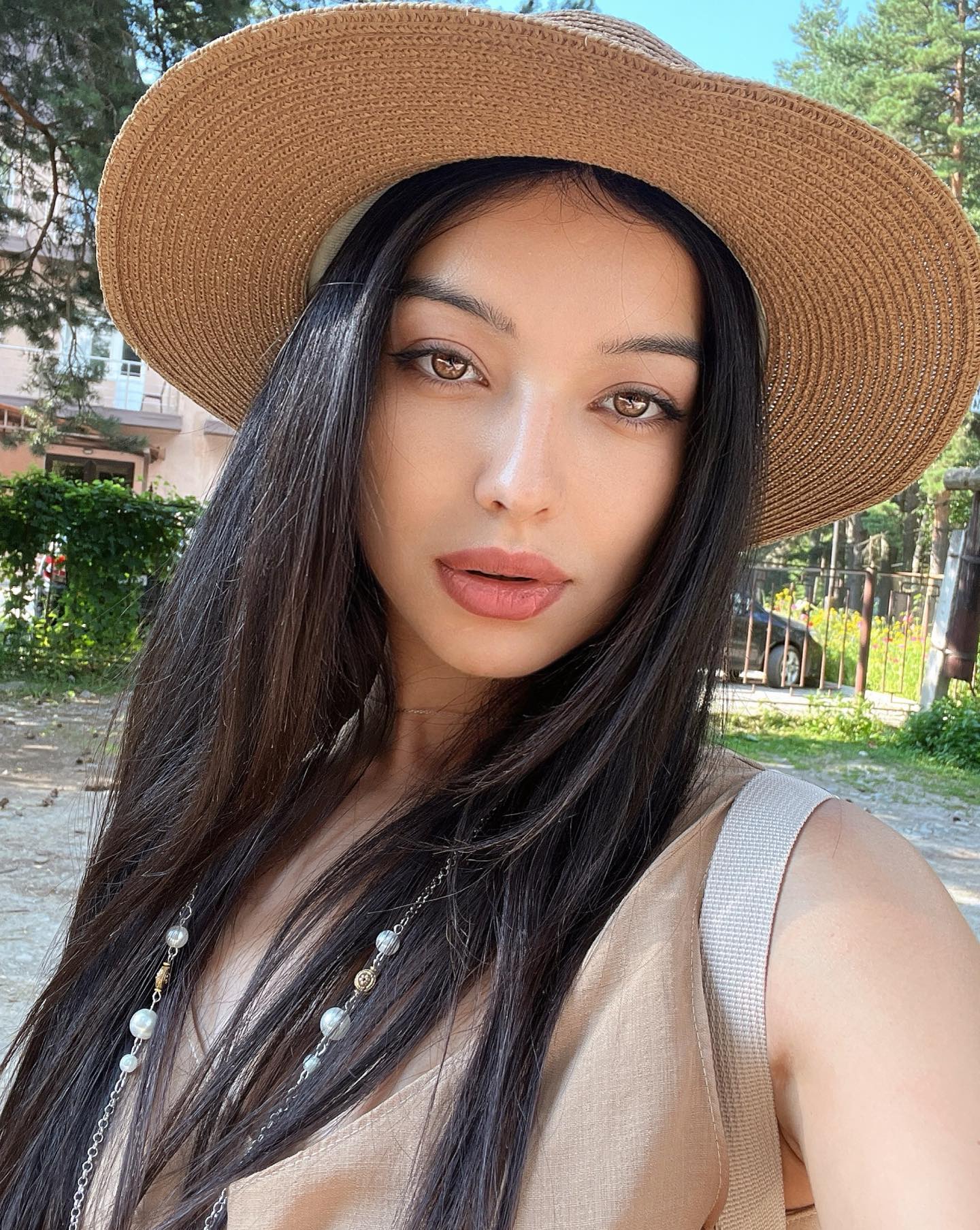 siyamore_ instagram image archive image