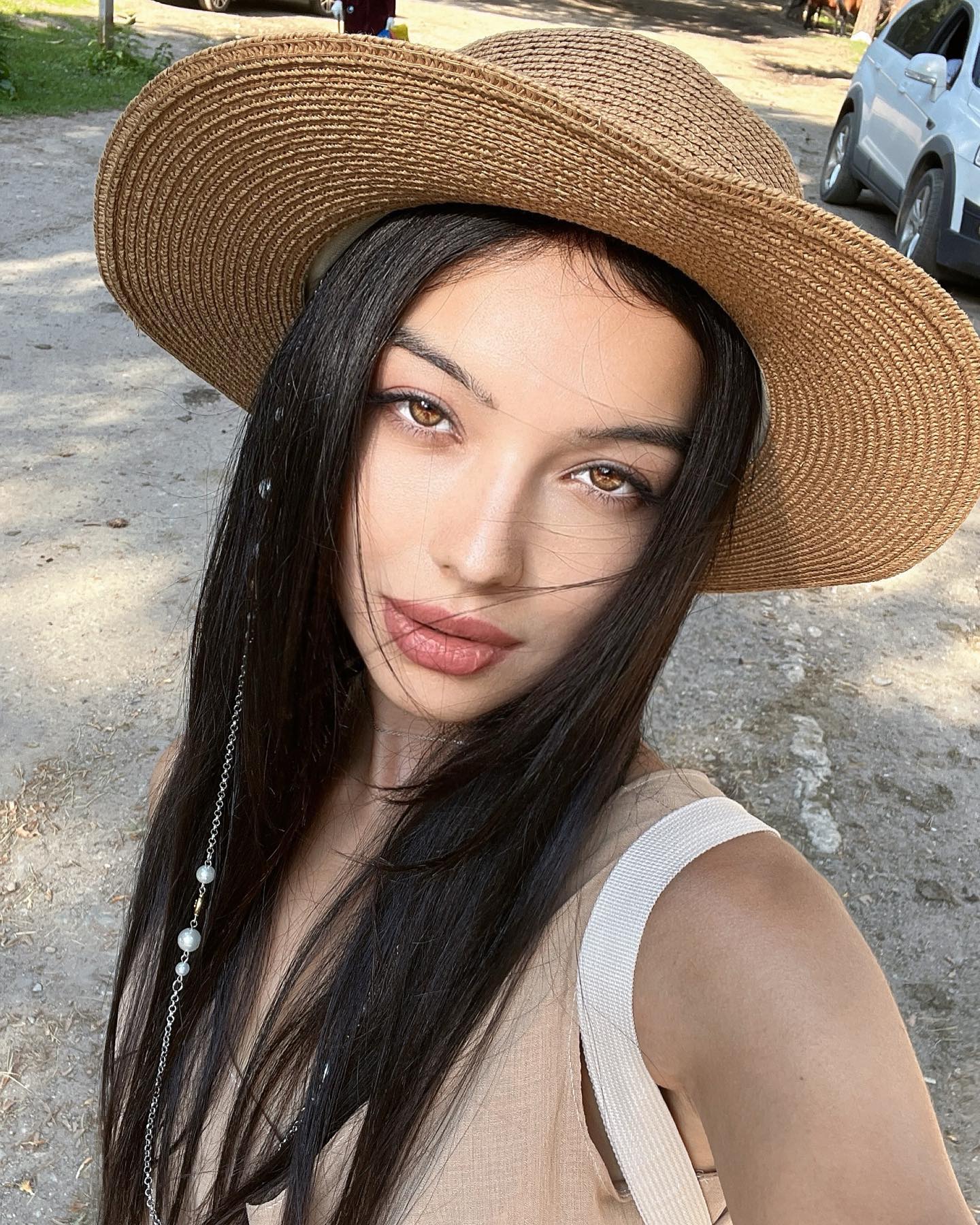 siyamore_ instagram image archive image