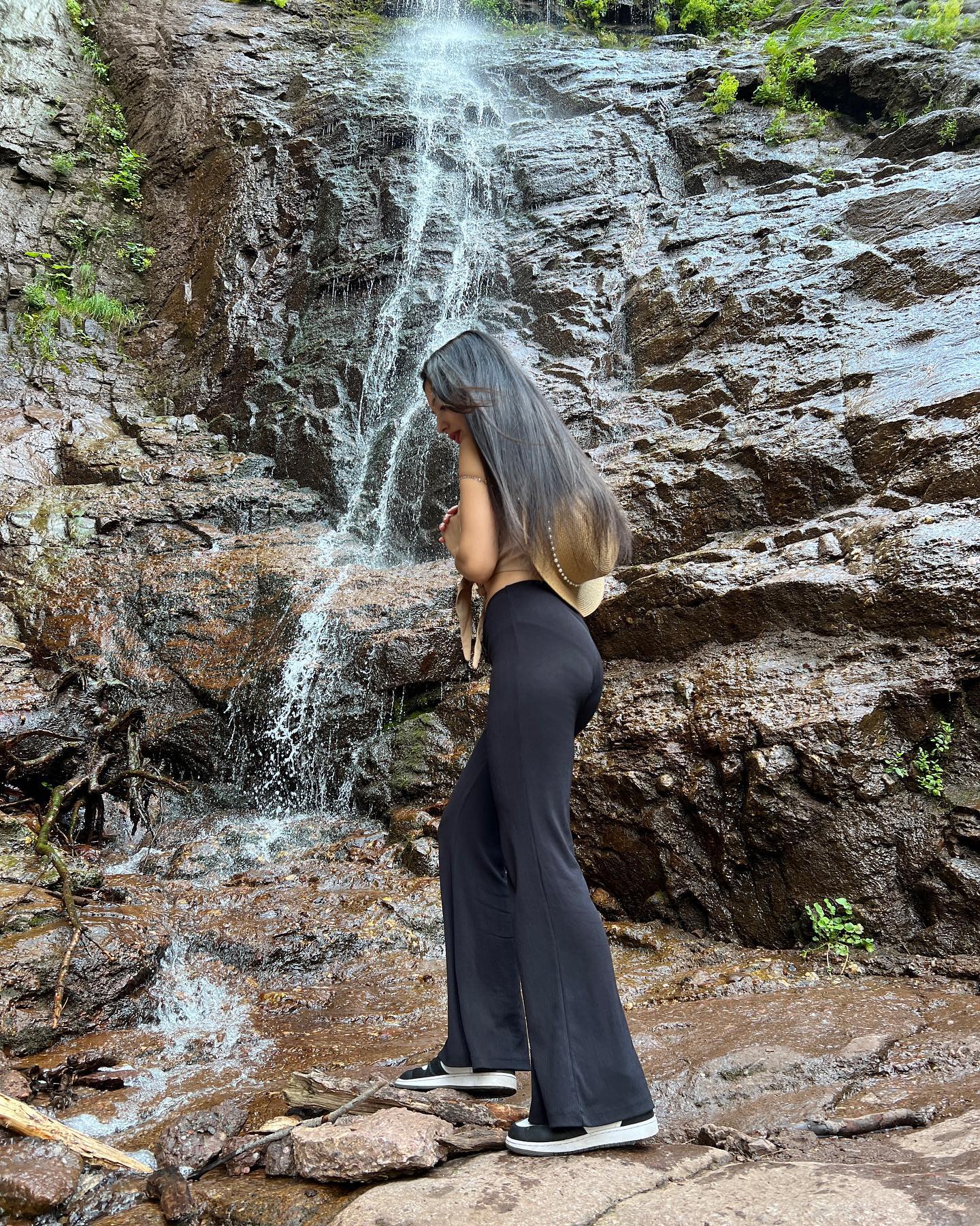 siyamore_ instagram image archive image