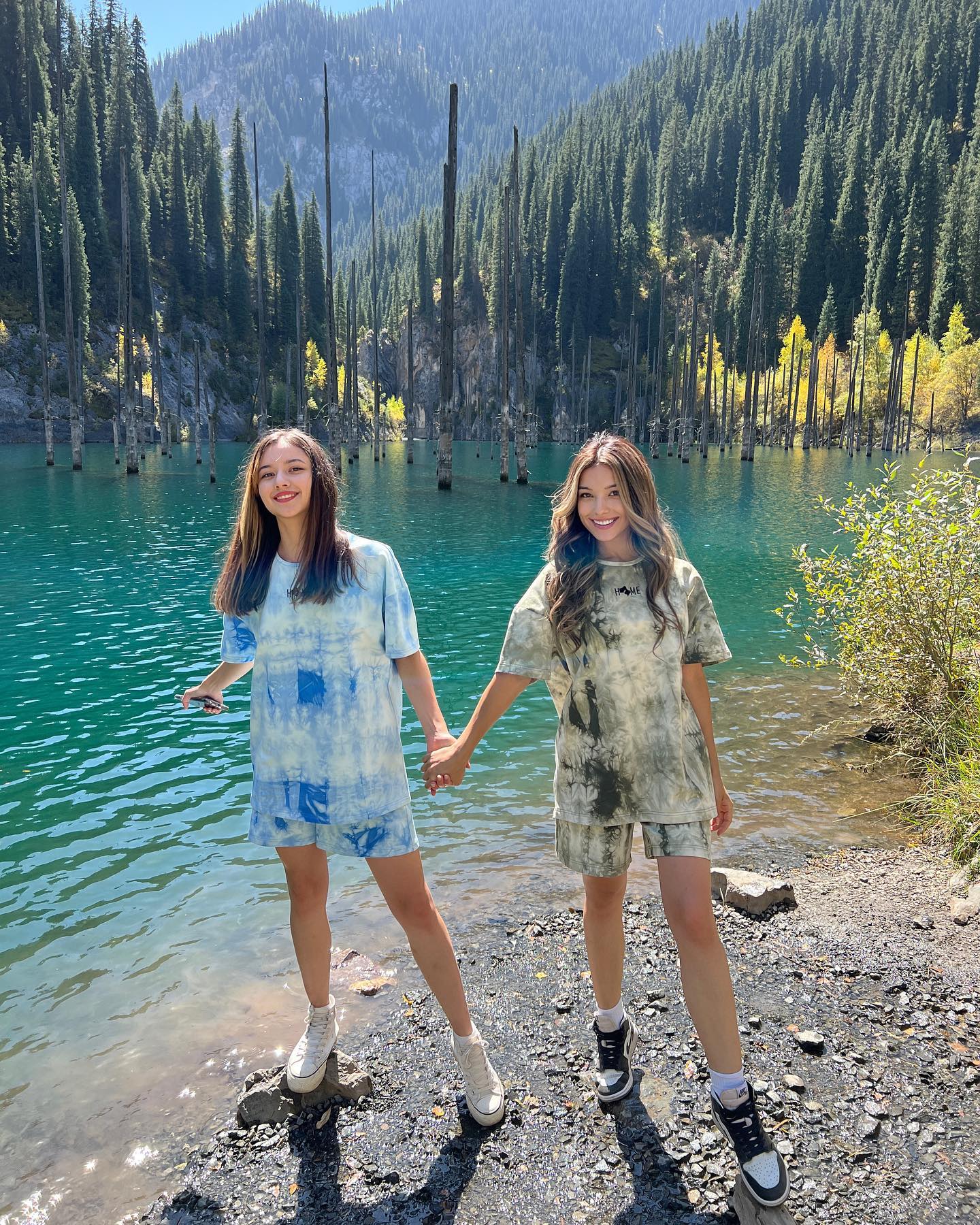 siyamore_ instagram image archive image