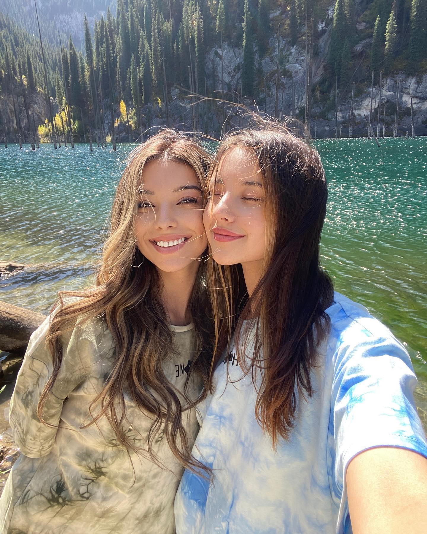 siyamore_ instagram image archive image