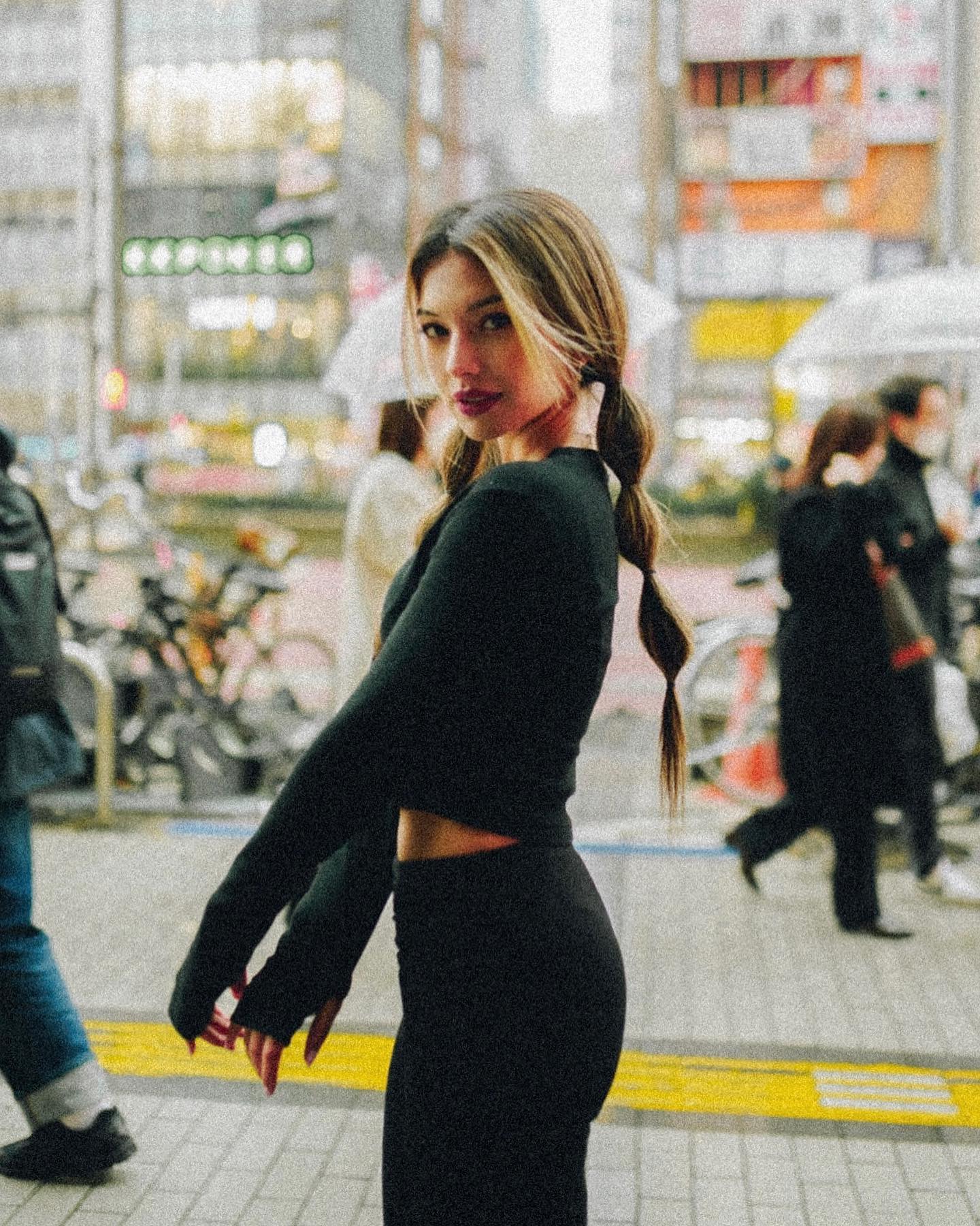 siyamore_ instagram image archive image