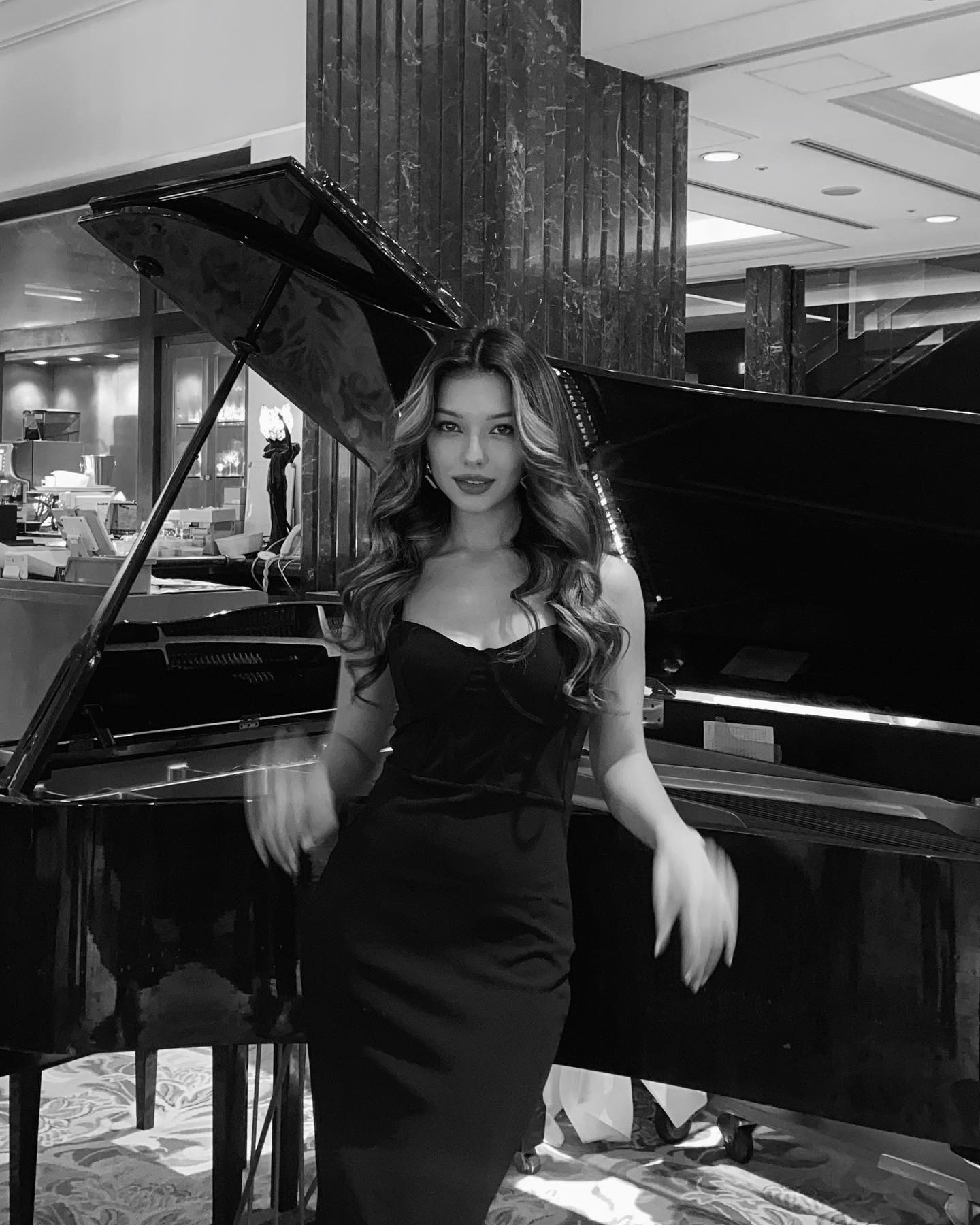 siyamore_ instagram image archive image