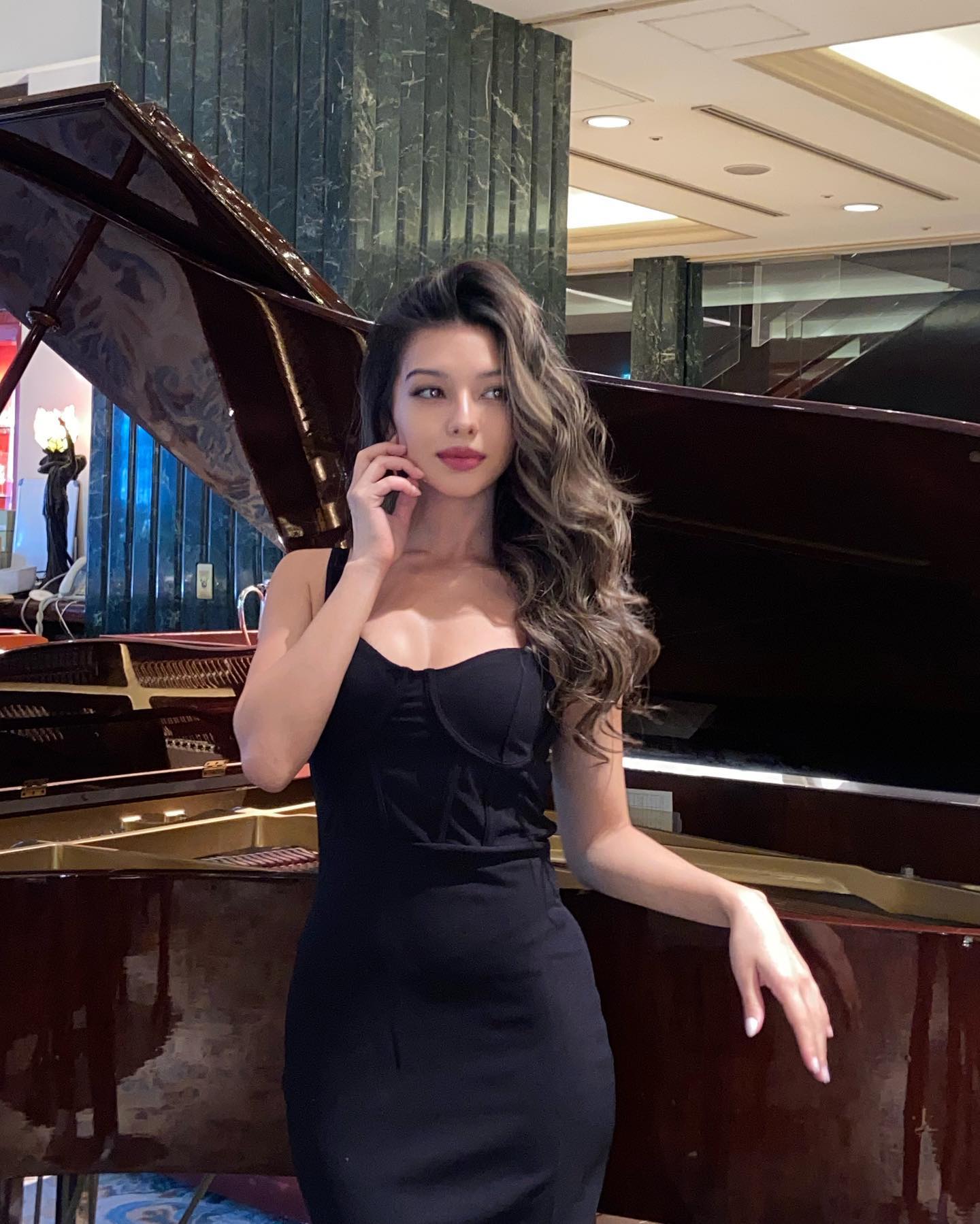 siyamore_ instagram image archive image